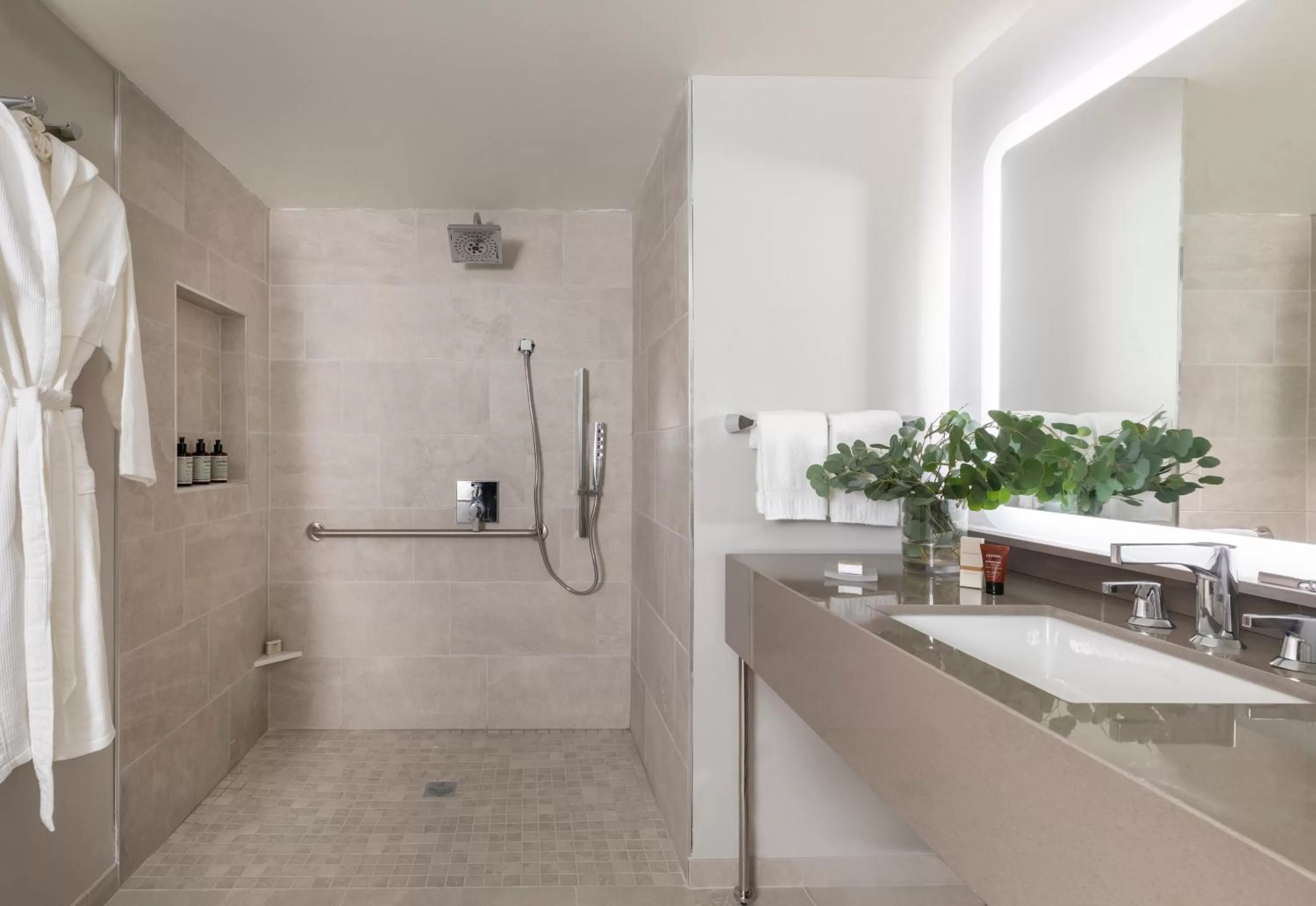 Bathroom in Hotel Madera