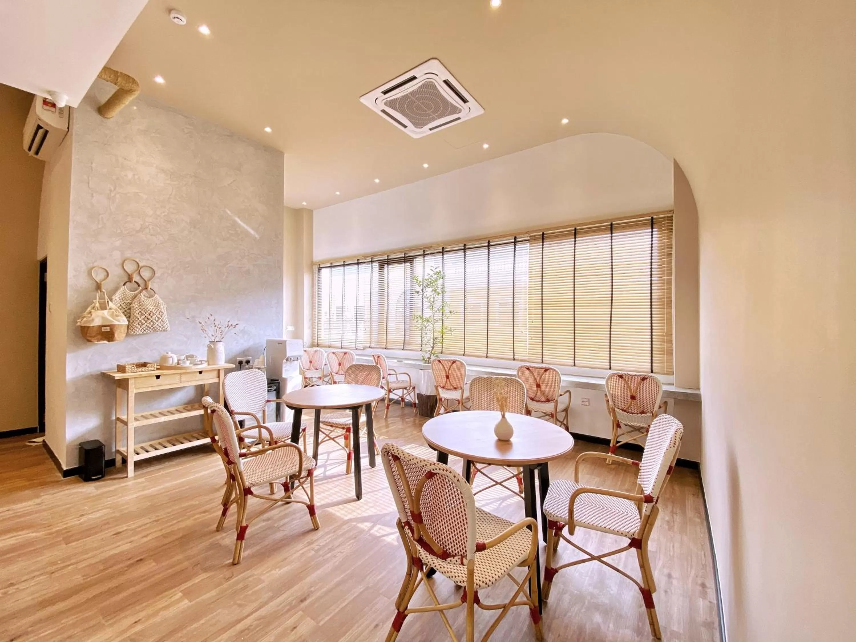 Seating area in One Heritage Hotel