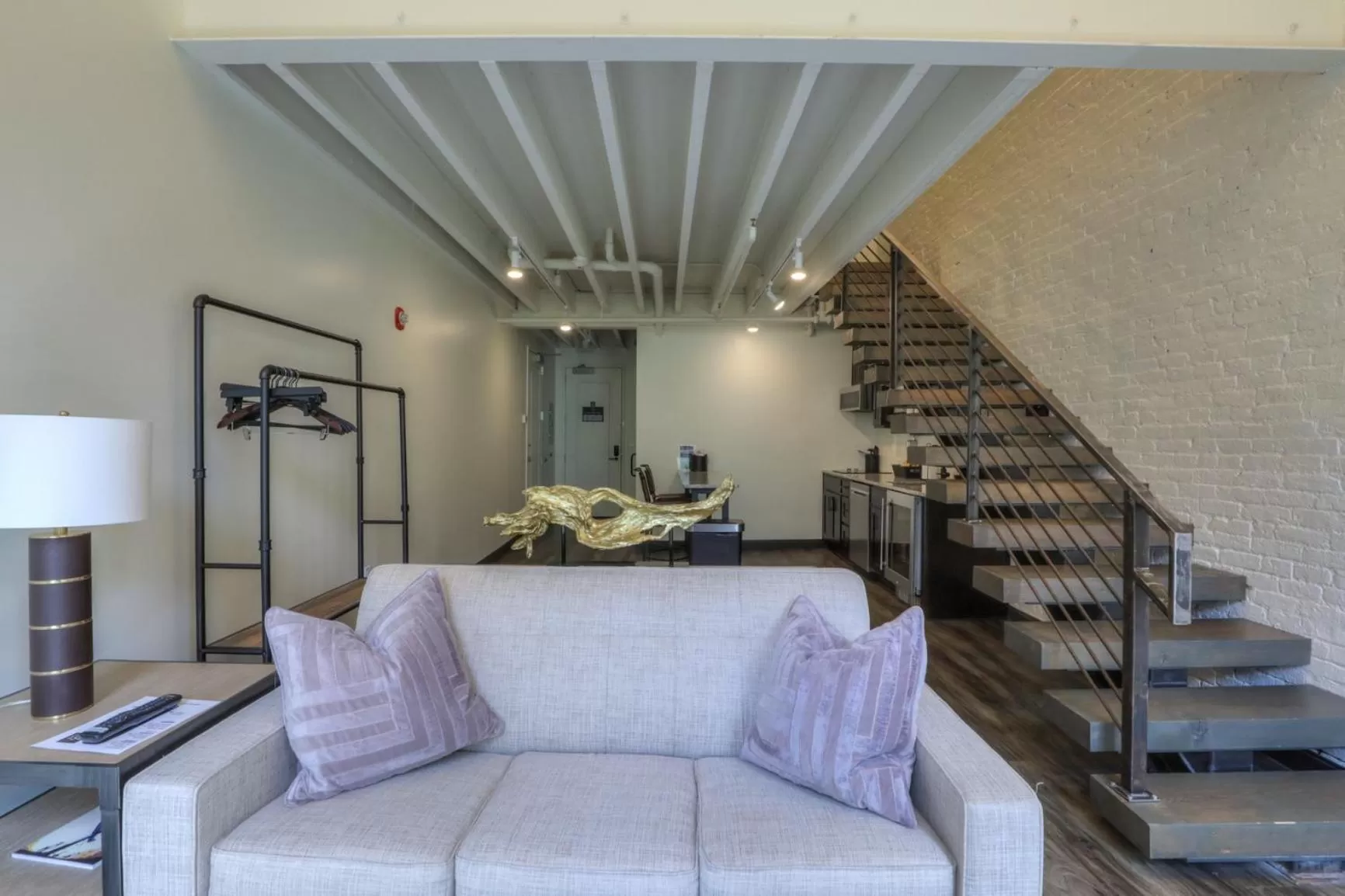 Living room in Studio 154 Hotel