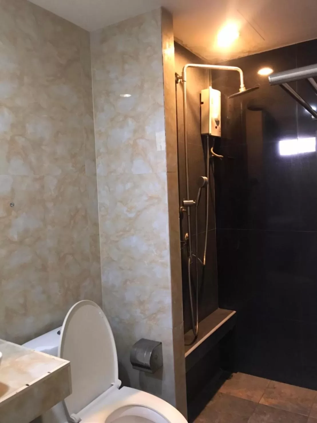 Bathroom in Rod Fai Fah Apartment