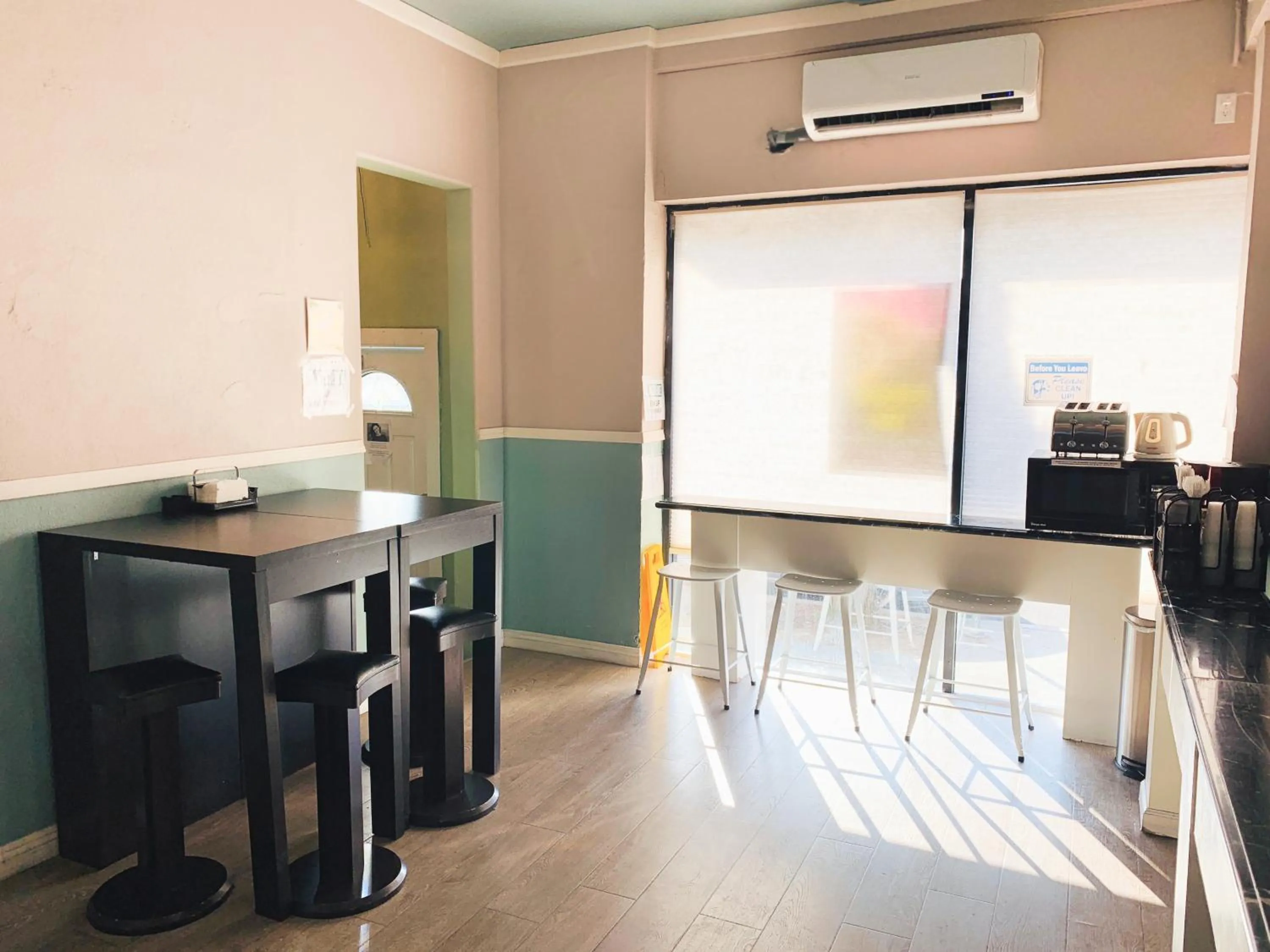 Dining Area in Melrose Hostel