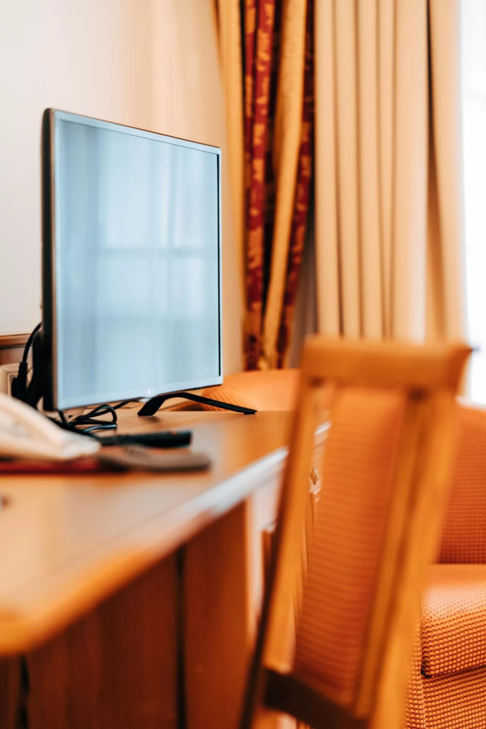 TV and multimedia in POST POST Hotel - Alpine Boutique Hotel & Spa