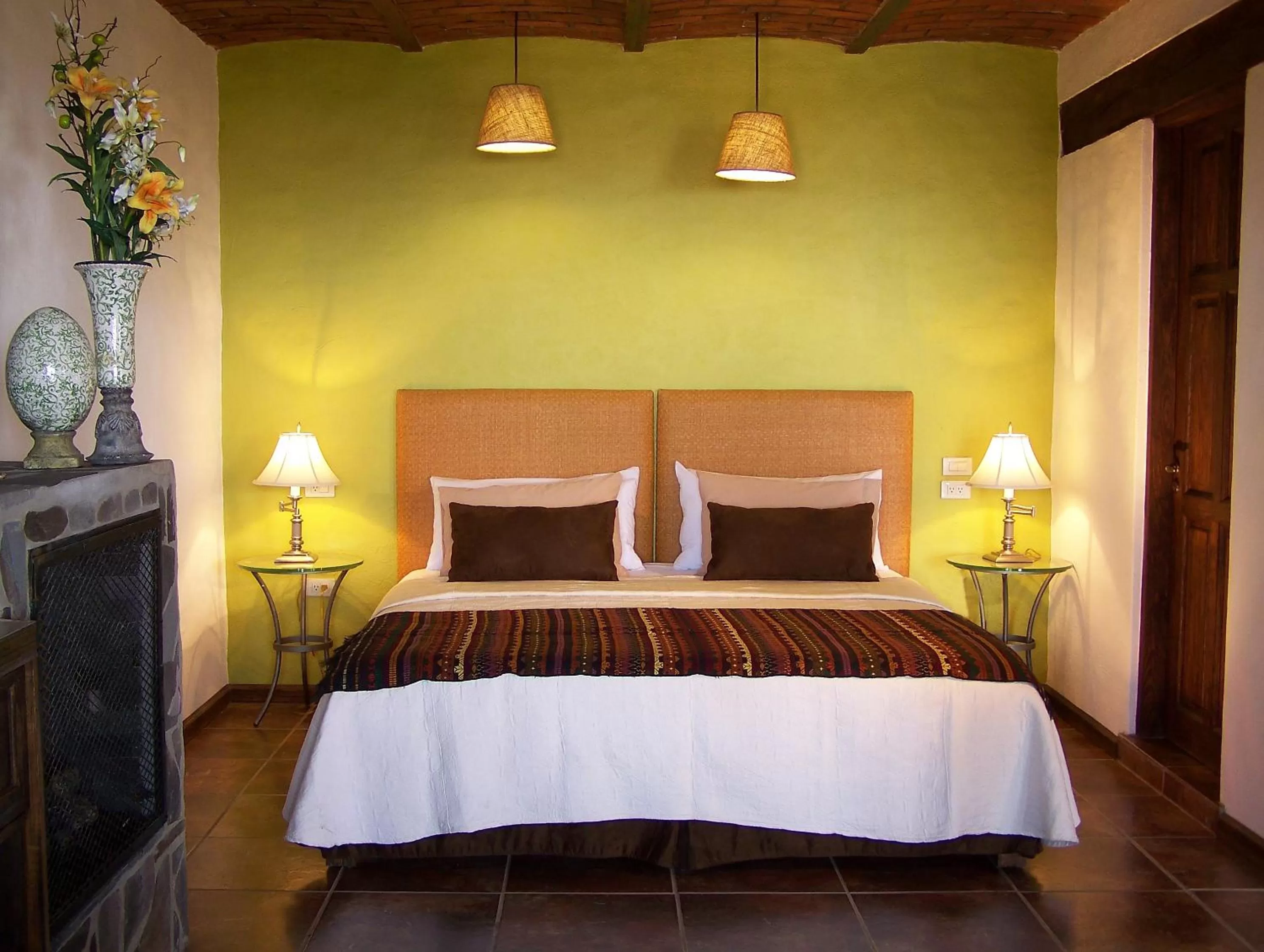 Photo of the whole room, Bed in Hotel Villa Cassis