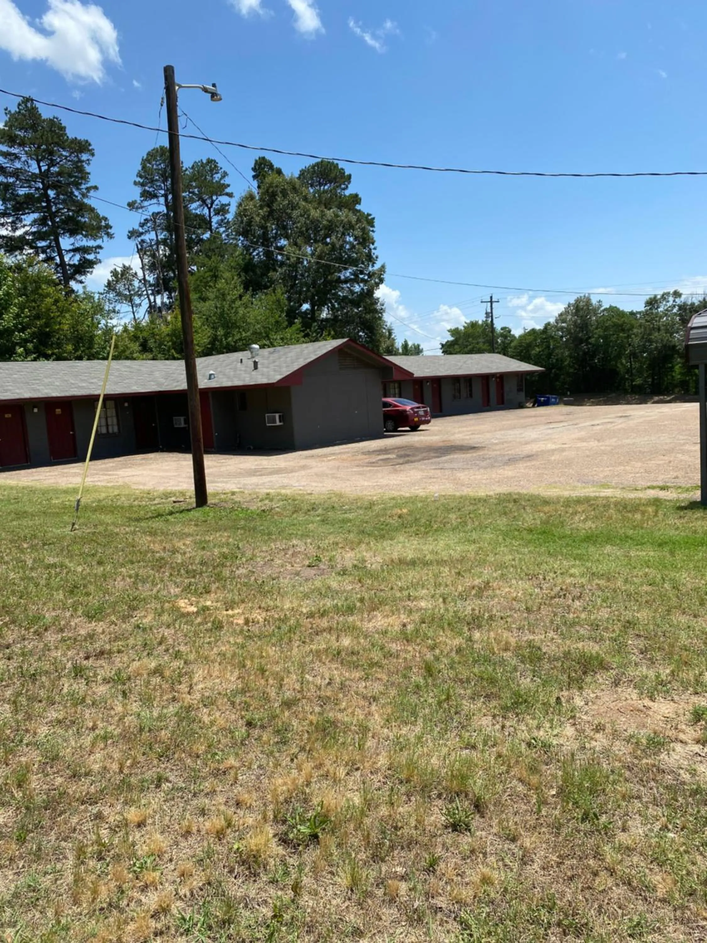 Property building in Budget Inn