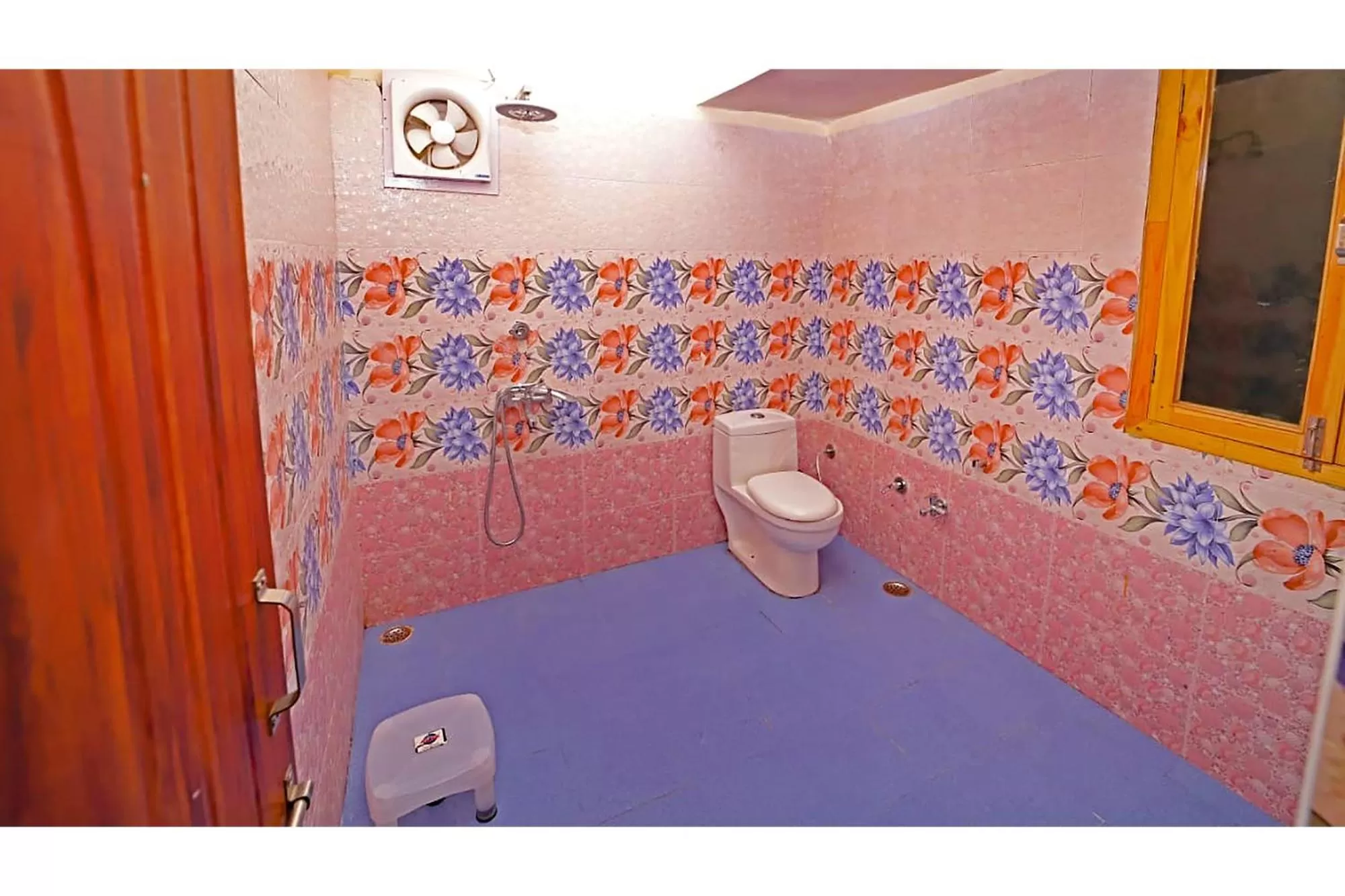 Bathroom in FabHotel Corbett Green View Garden and Stay