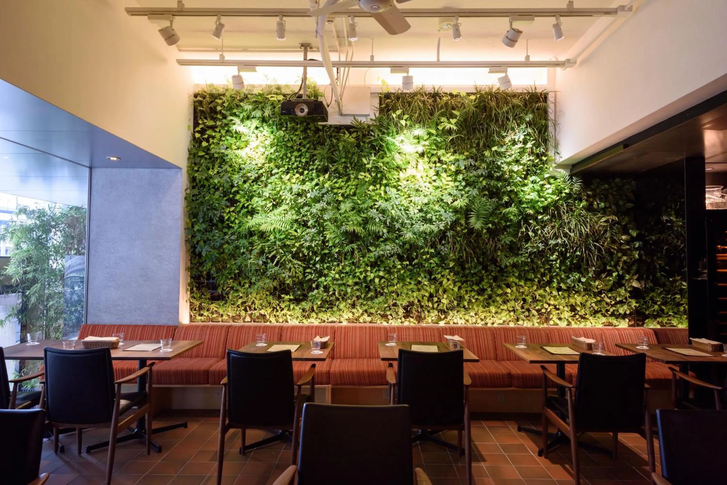 Restaurant/places to eat in Roppongi Hotel S