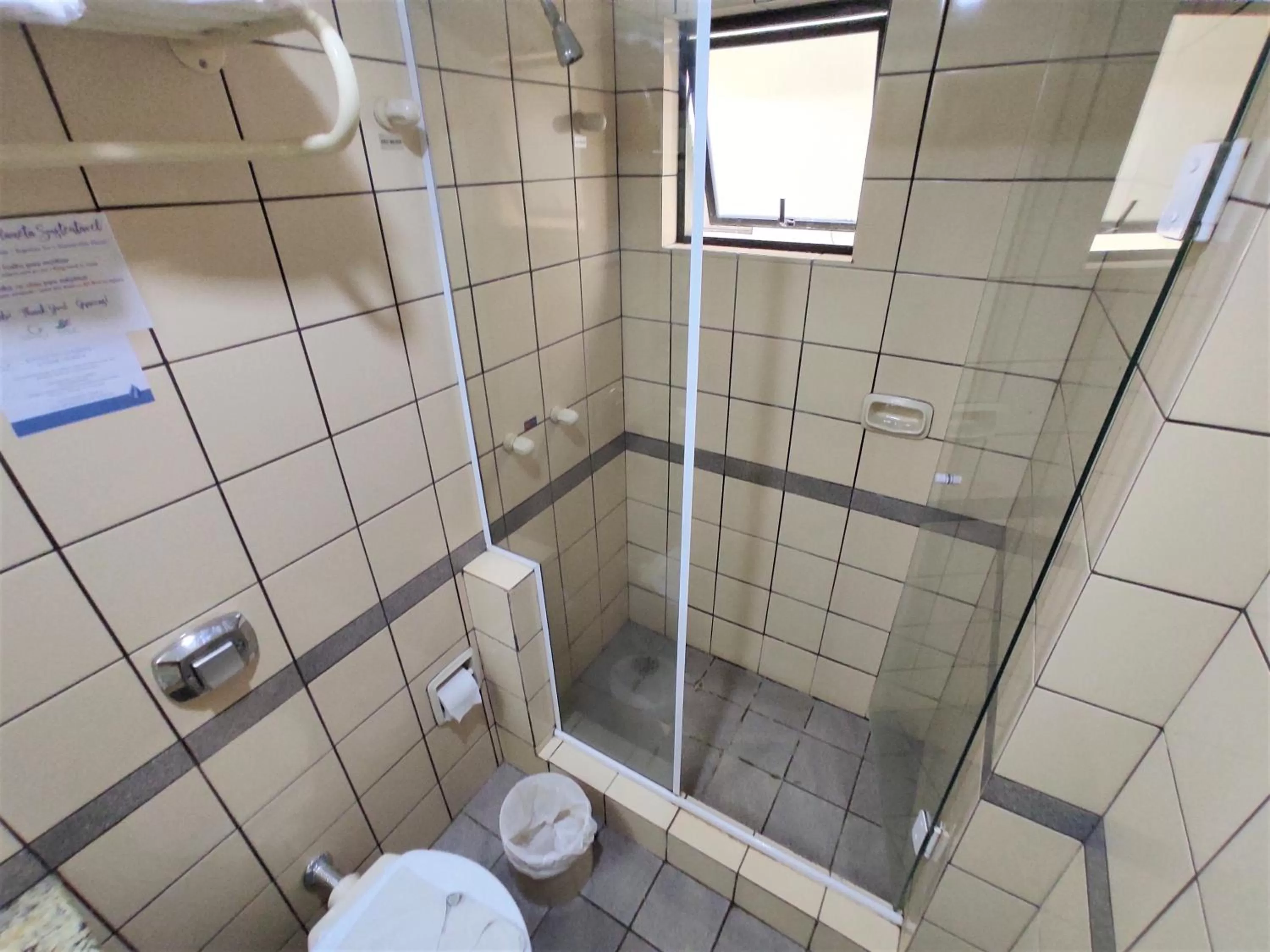 Bathroom in Granville Hotel