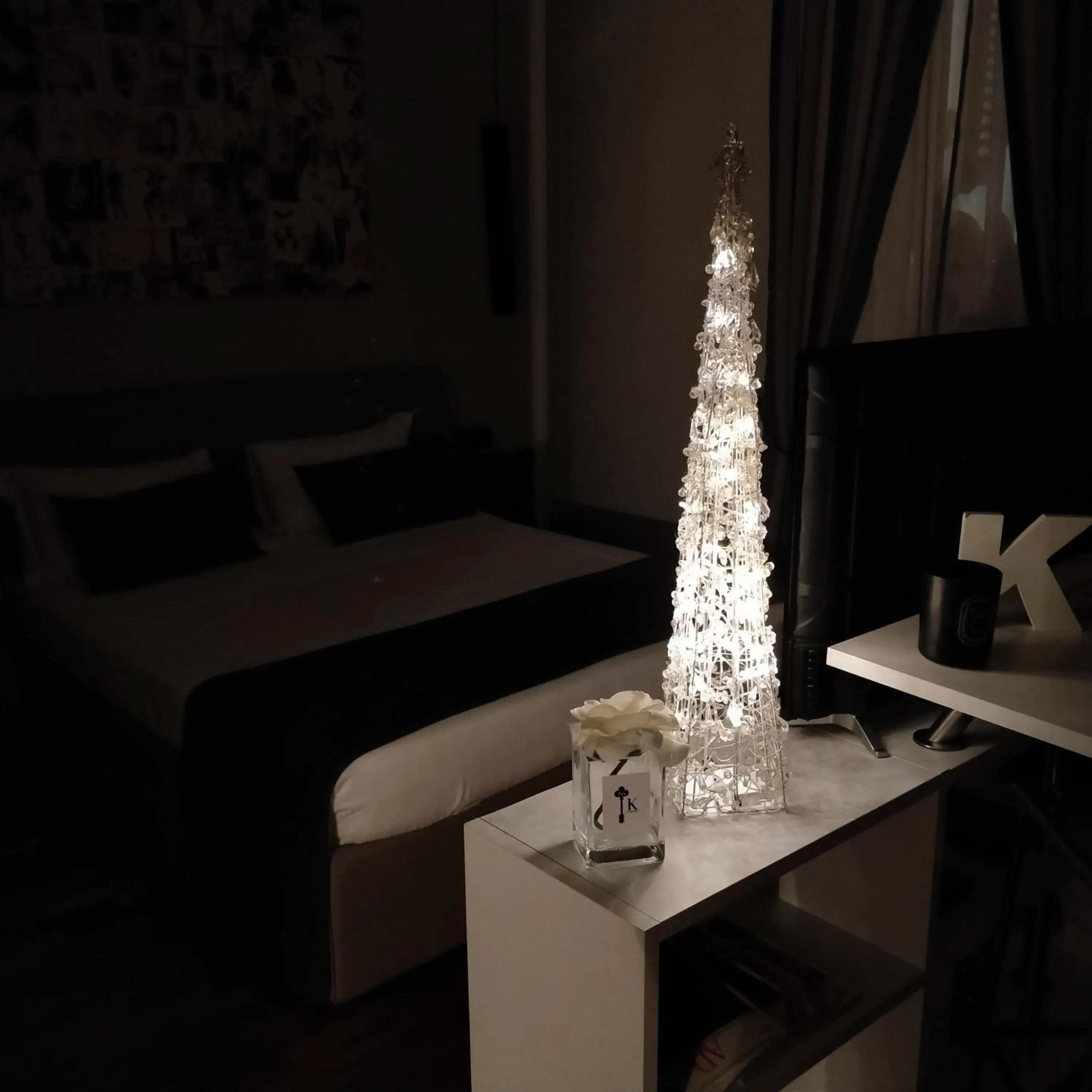 Bedroom, Bed in K Rooms