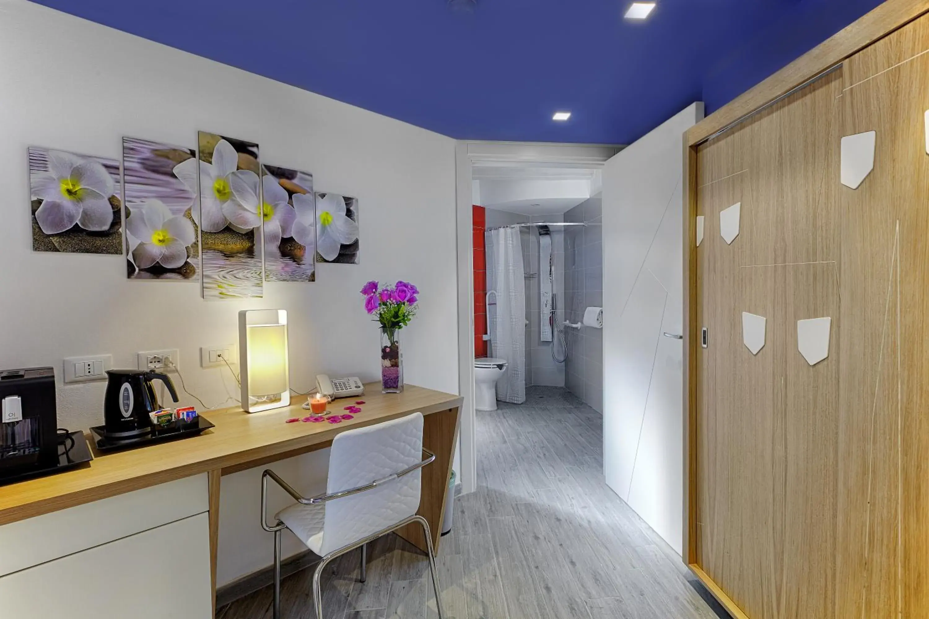 Double or Twin Room in Hospitality Hotel Double or Twin Room in Hospitality Hotel