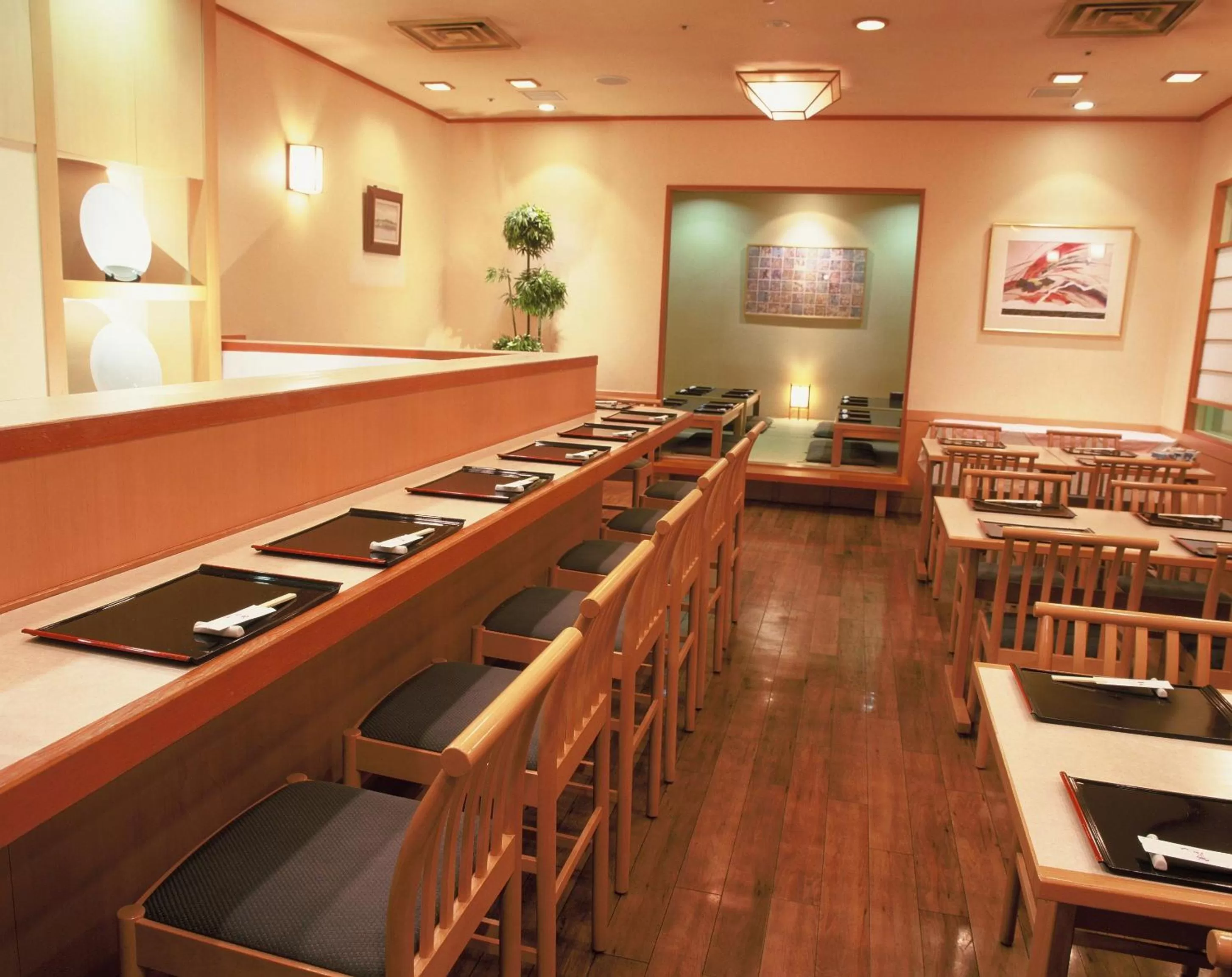 Restaurant/places to eat in Hotel Port Plaza Chiba