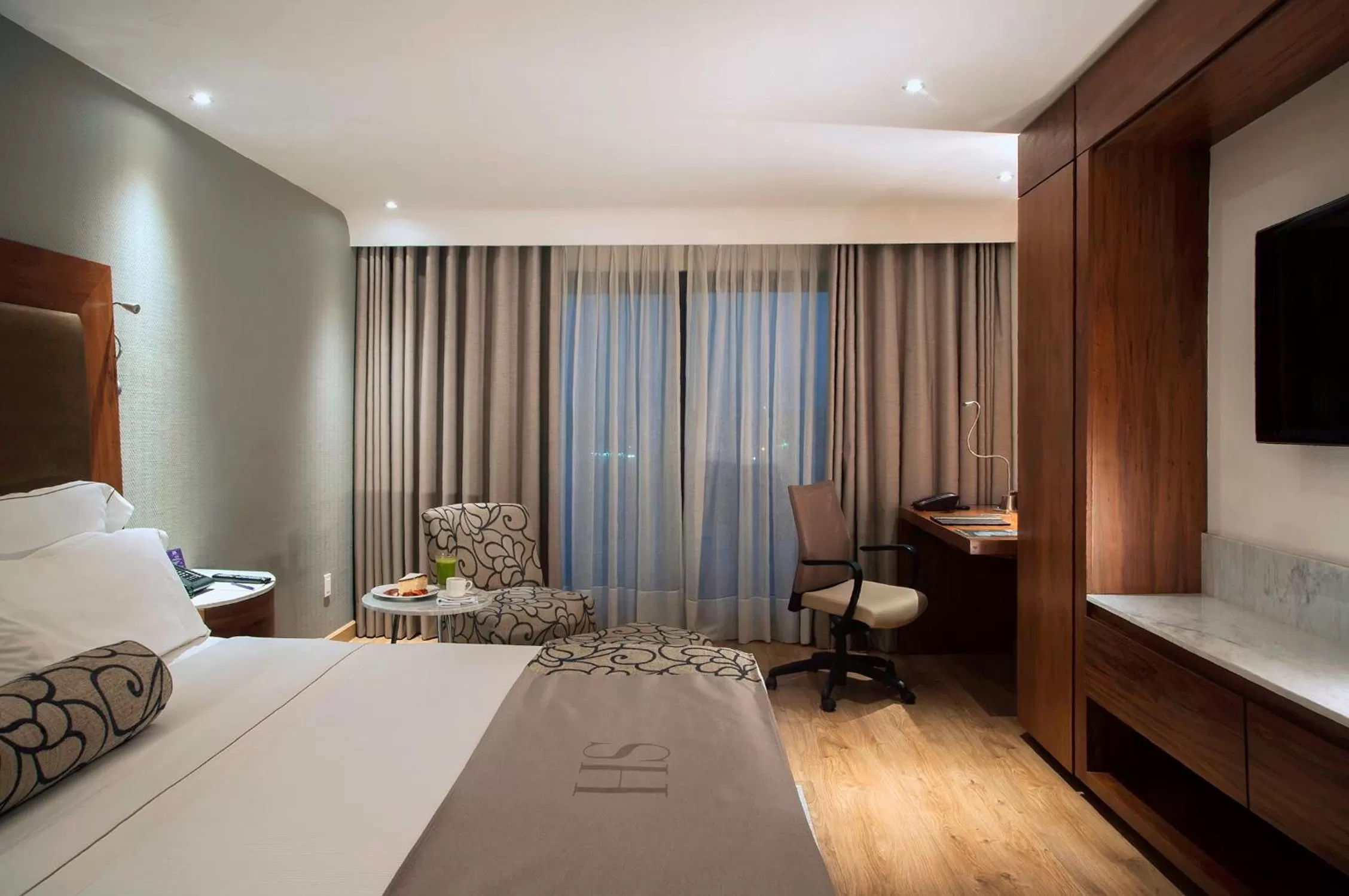 Photo of the whole room, Bed in HS HOTSSON Hotel Leon