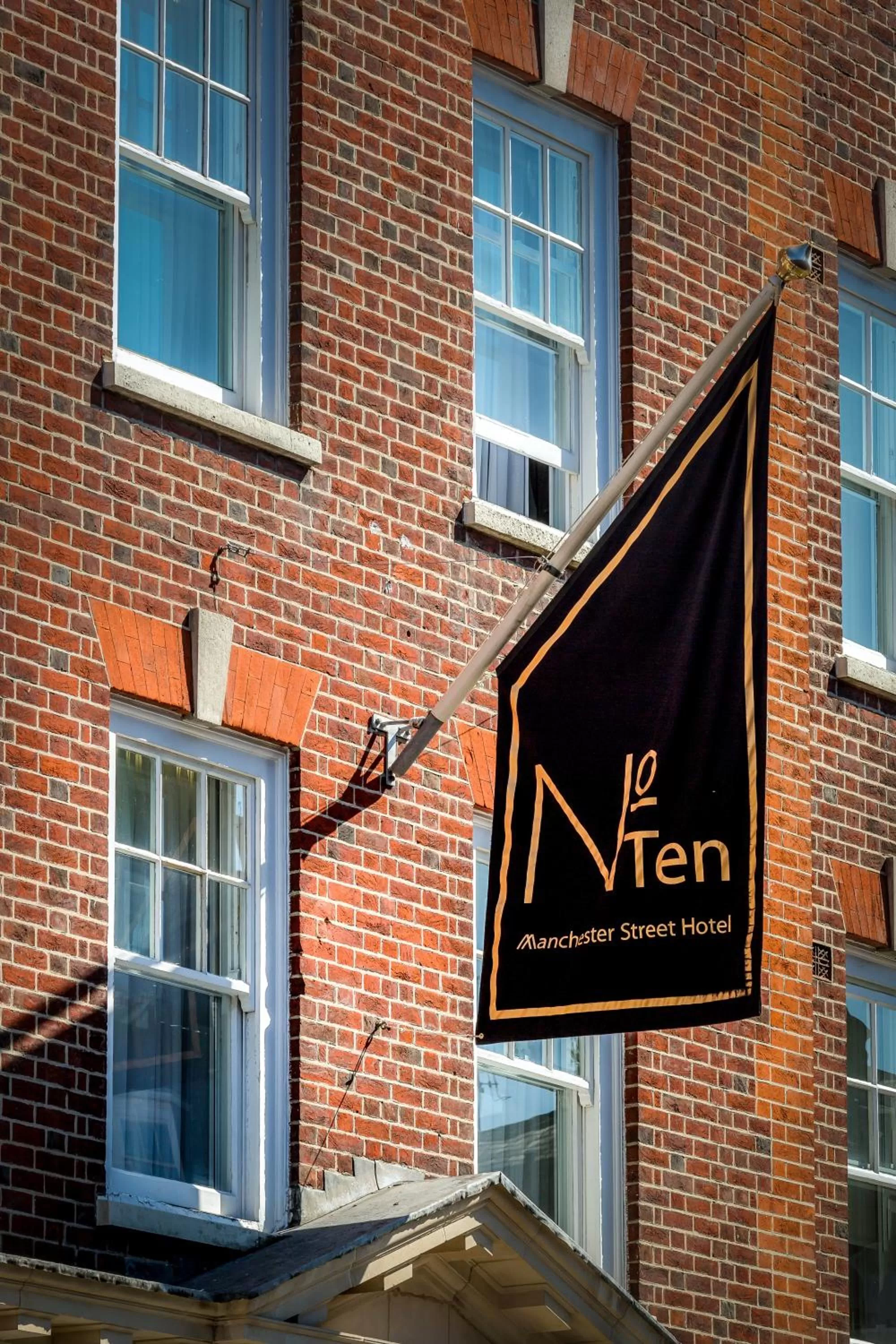 Spring in Ten Manchester Street Hotel