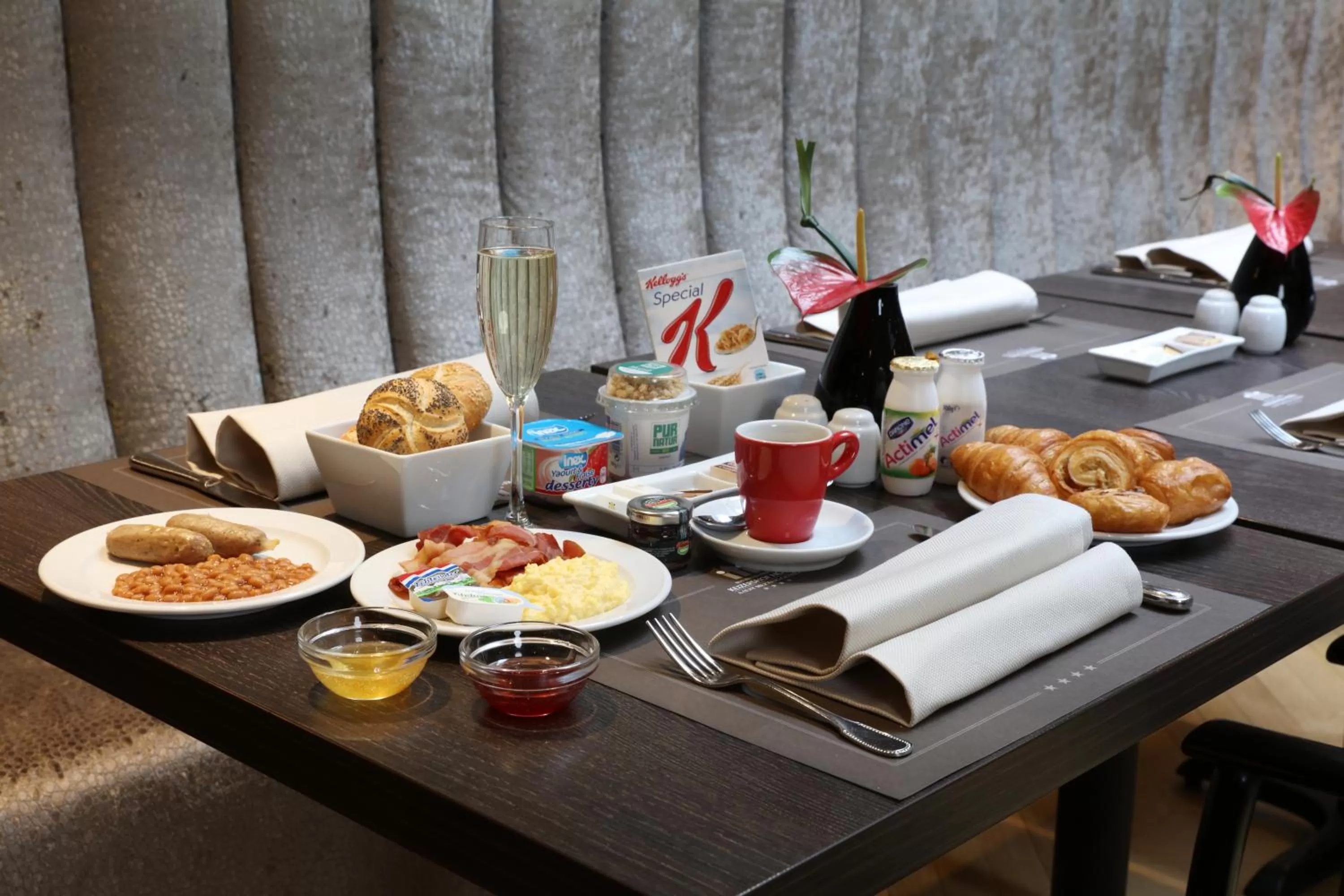 Restaurant/places to eat in Keizershof Hotel Aalst