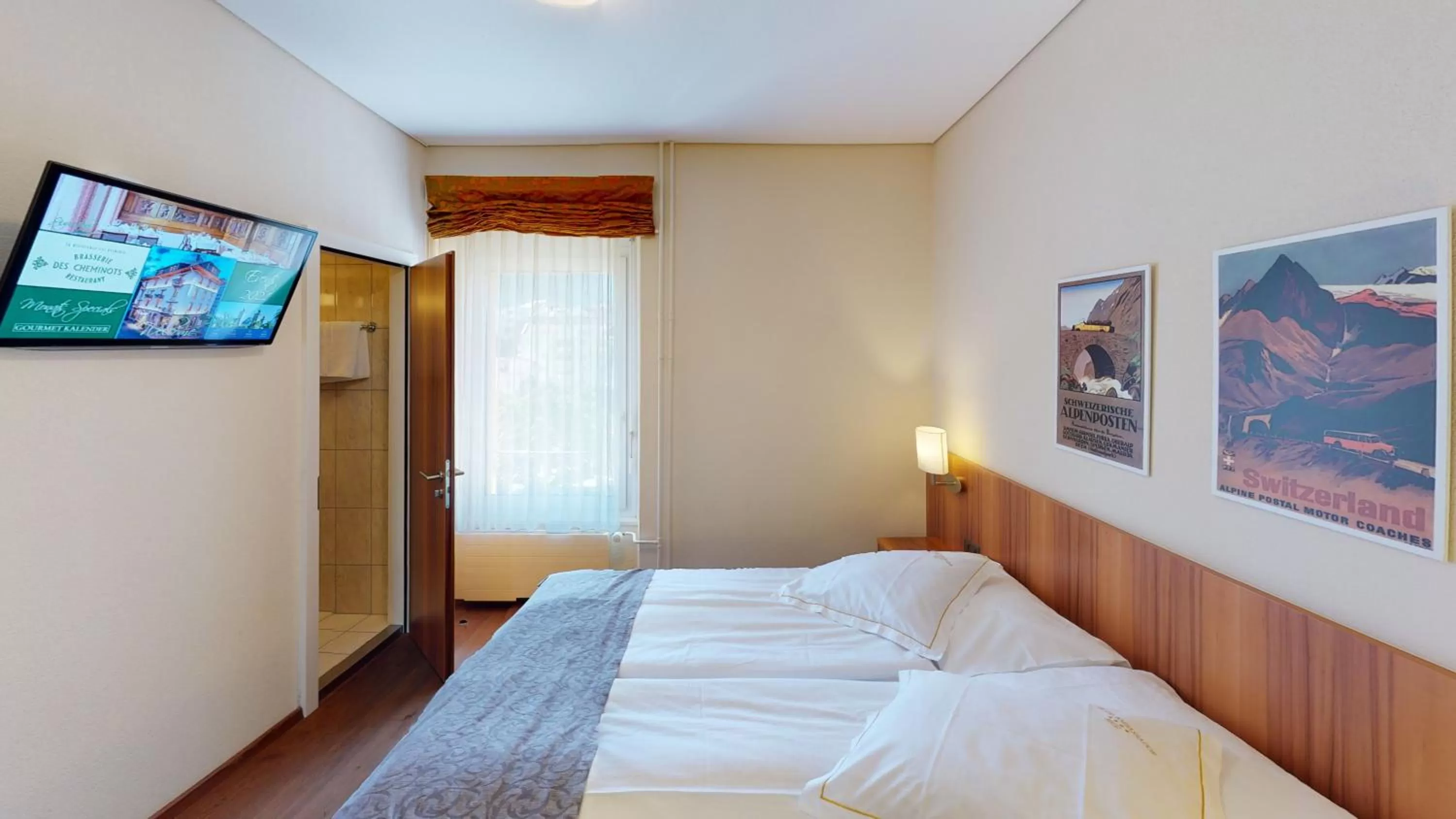 Bed in Hotel Ambassador