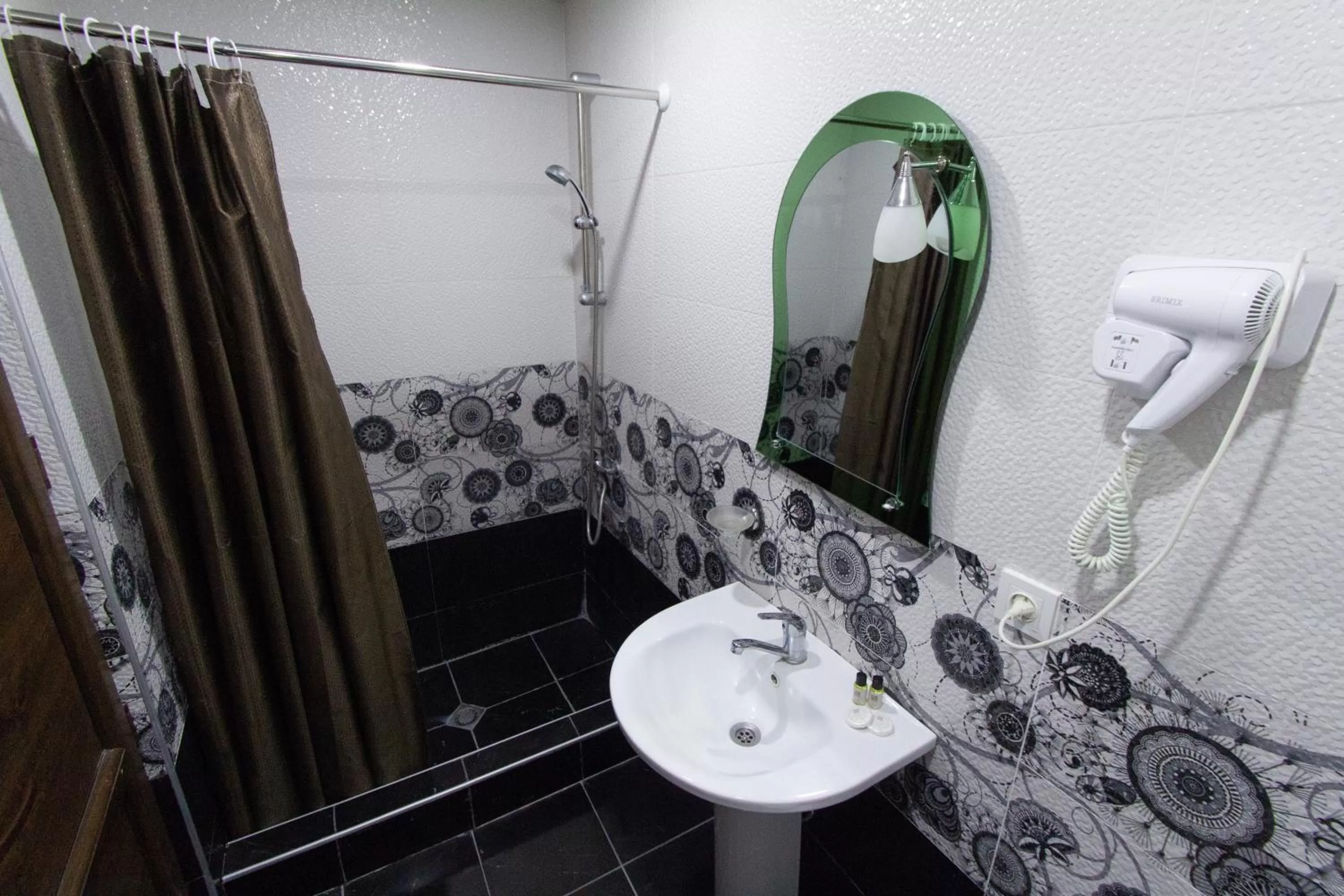 Bathroom in Hotel Svanseti