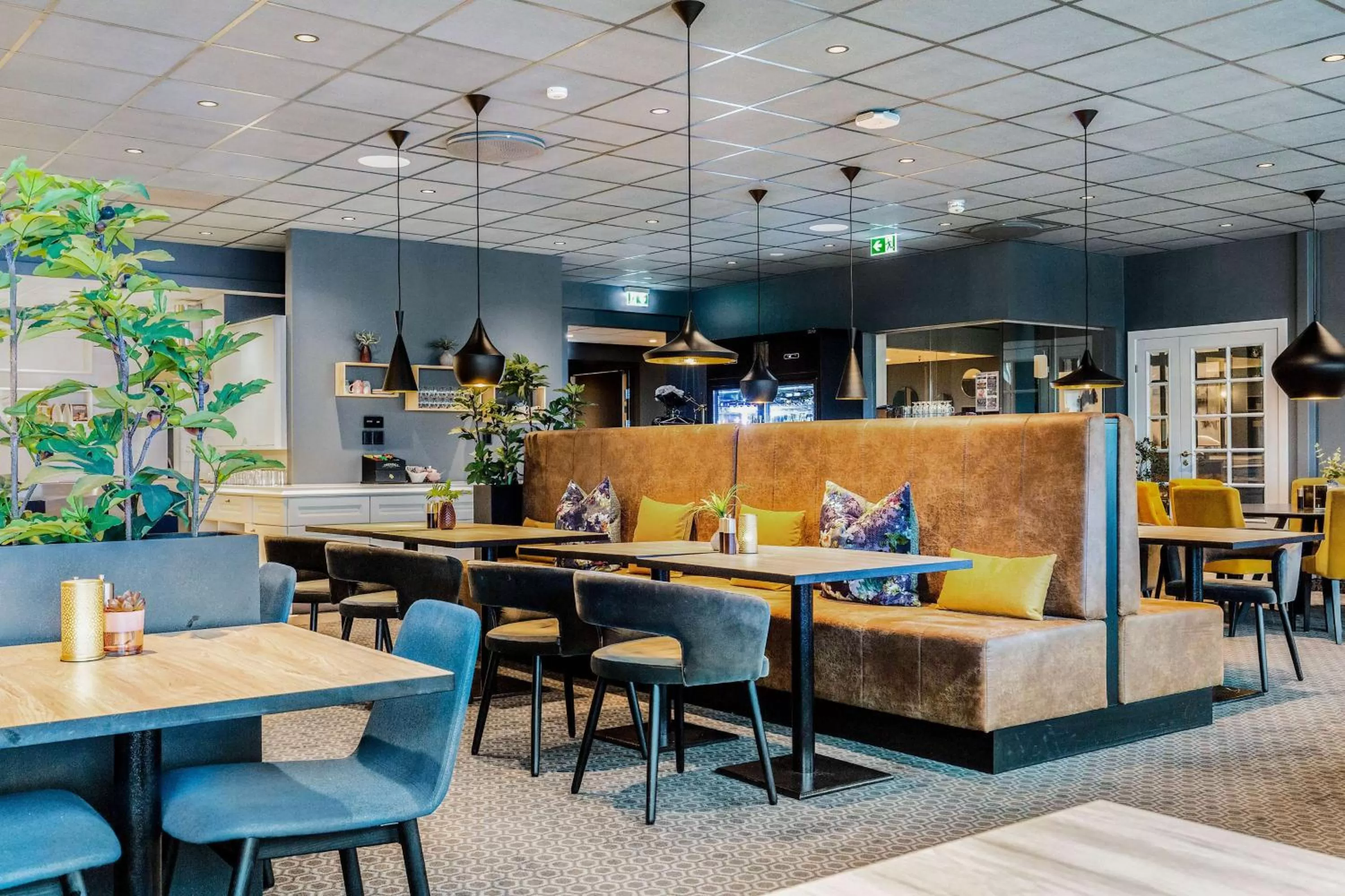 Restaurant/places to eat in Thon Partner Hotel Central