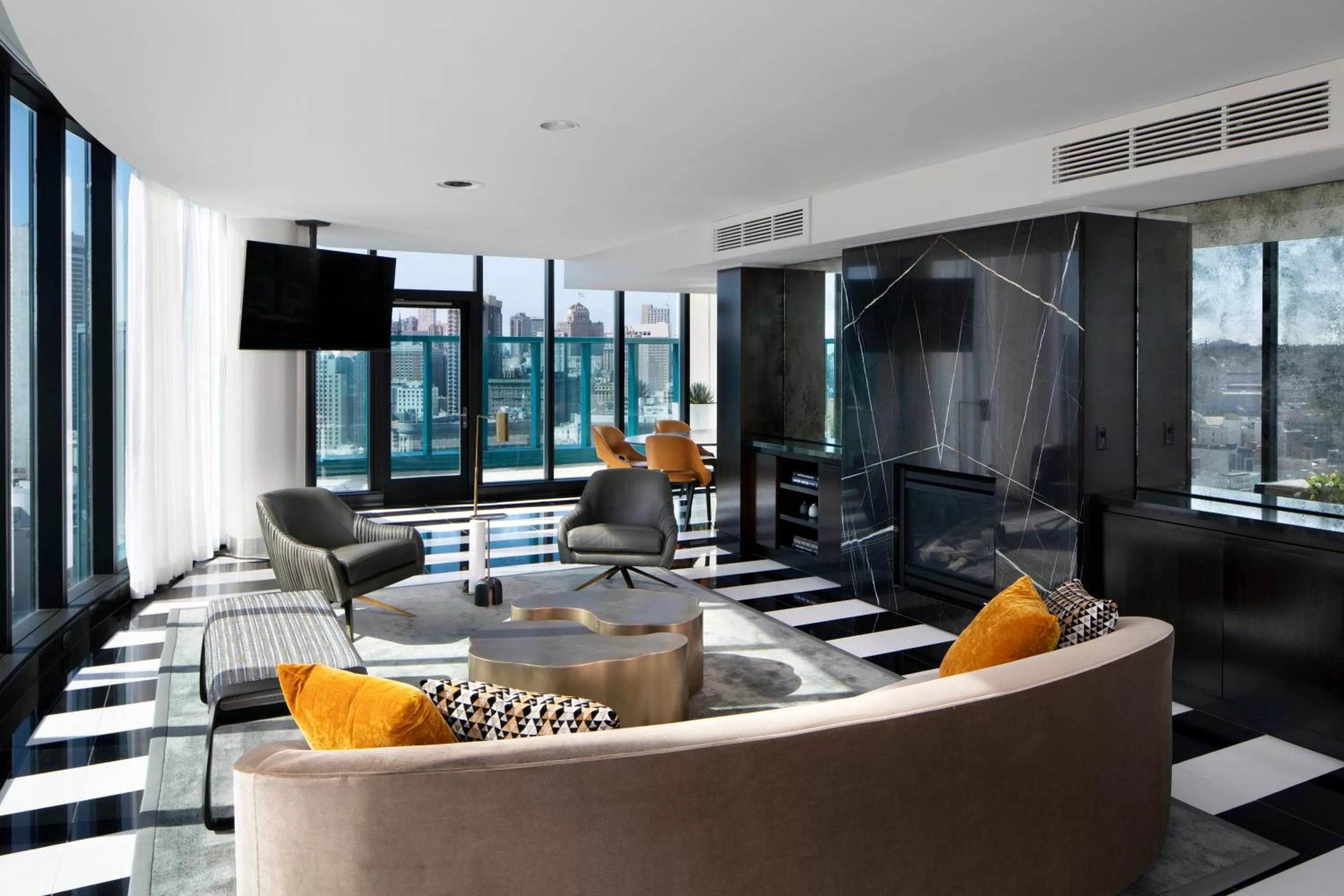 Photo of the whole room in InterContinental San Francisco by IHG