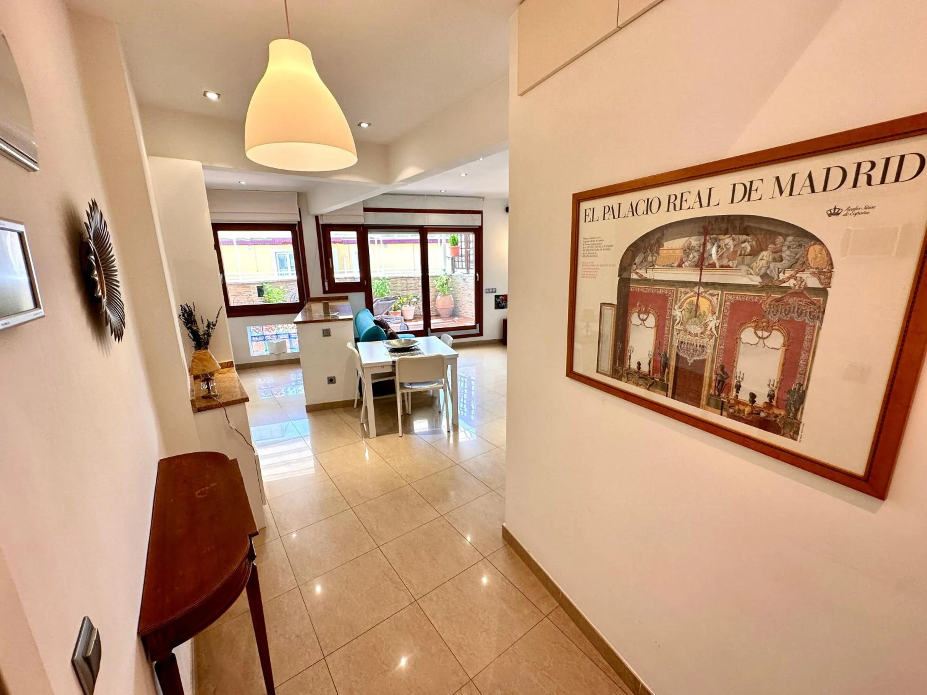 Seating area in Far Home Gran Vía