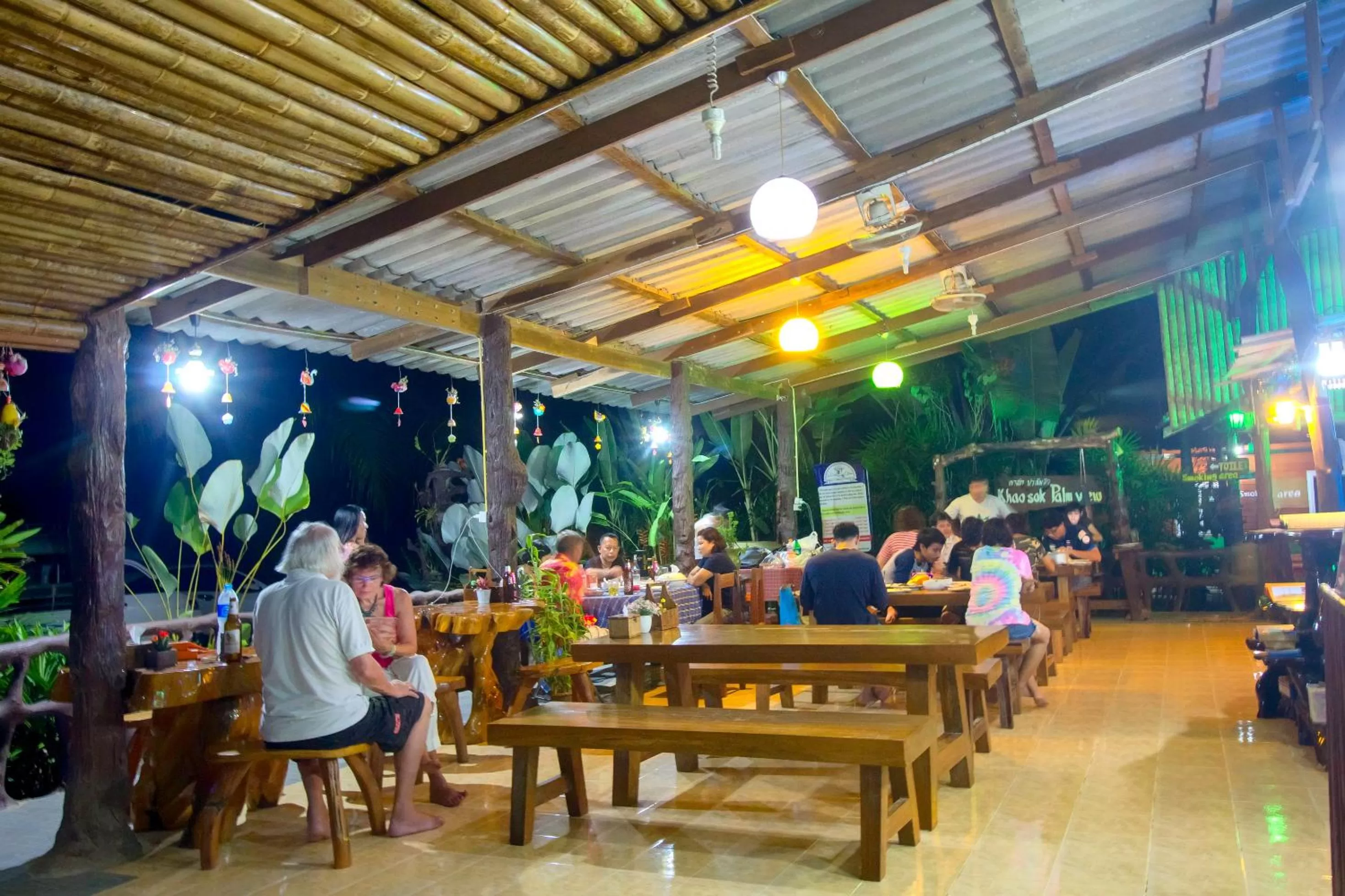 Restaurant/places to eat in Khao Sok Palmview Resort