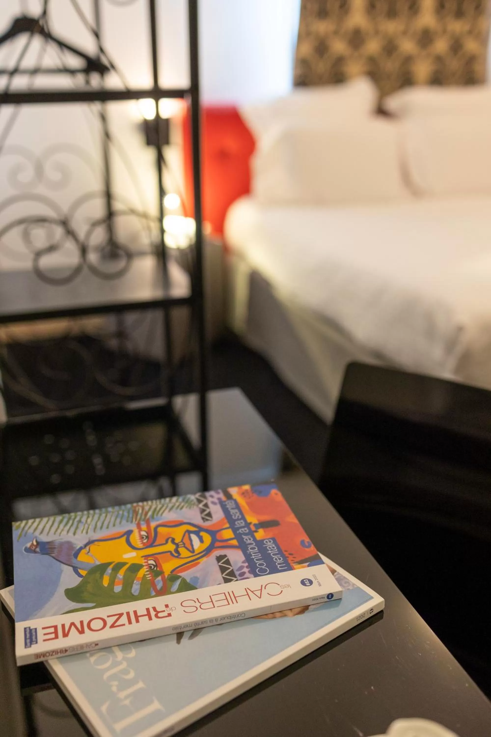 Bedroom, Bed in Hôtel restaurant Kyriad Fréjus