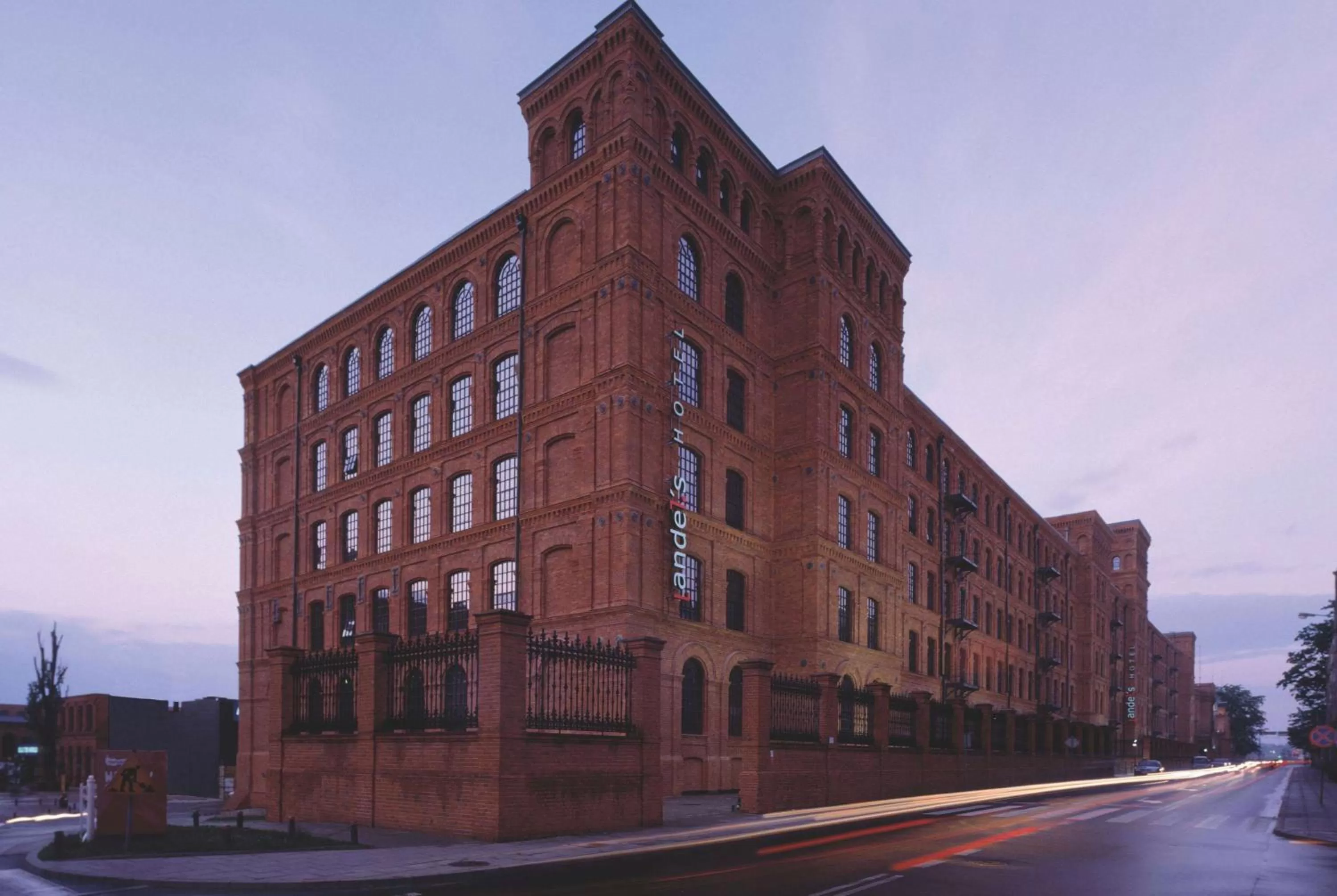 Vienna House by Wyndham Andel's Lodz