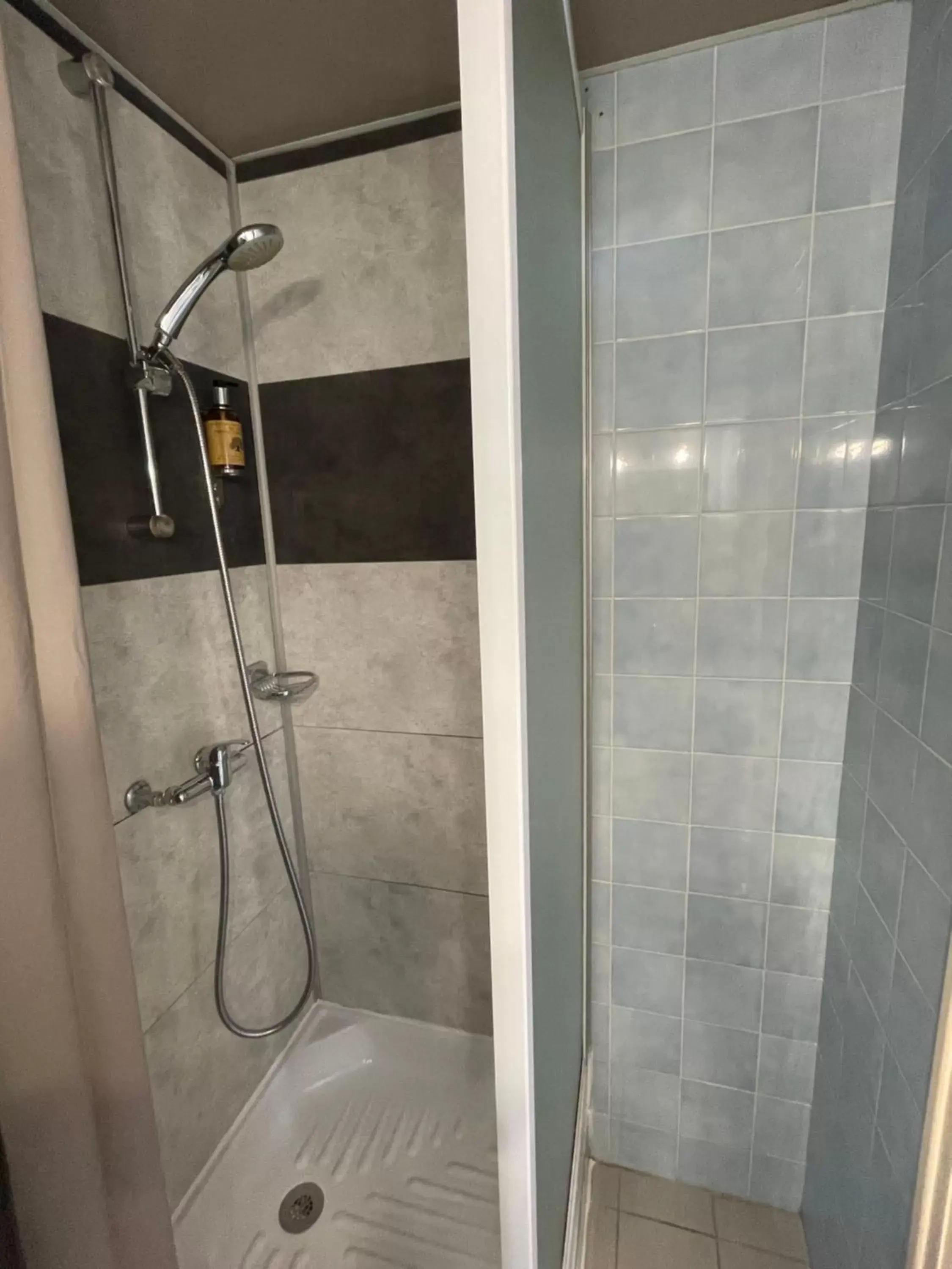 Comfort Single Room in Hôtel & Restaurant Le Patio VICHY Comfort Single Room in Hôtel & Restaurant Le Patio VICHY