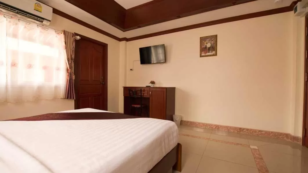 Bed in Bluebird Inn Pattaya