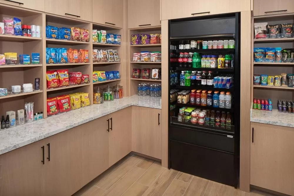 Shopping Area in Hyatt Place Murfreesboro