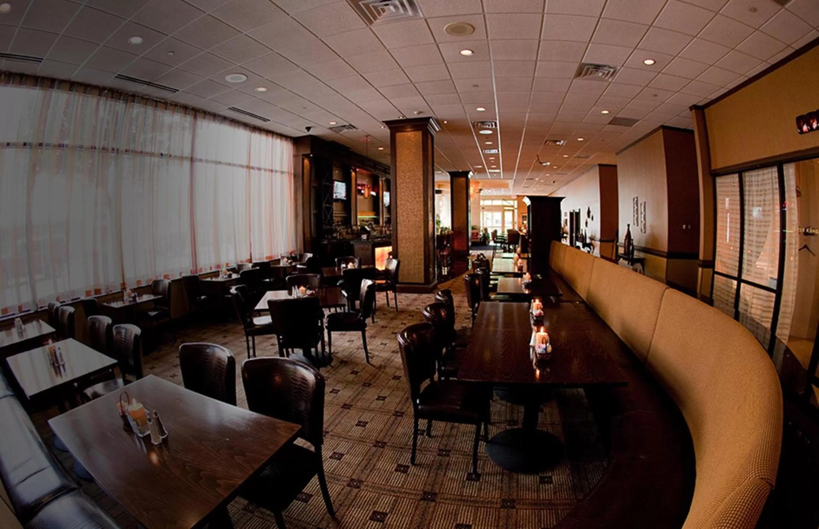 Restaurant/Places to Eat in The Poughkeepsie Grand Hotel