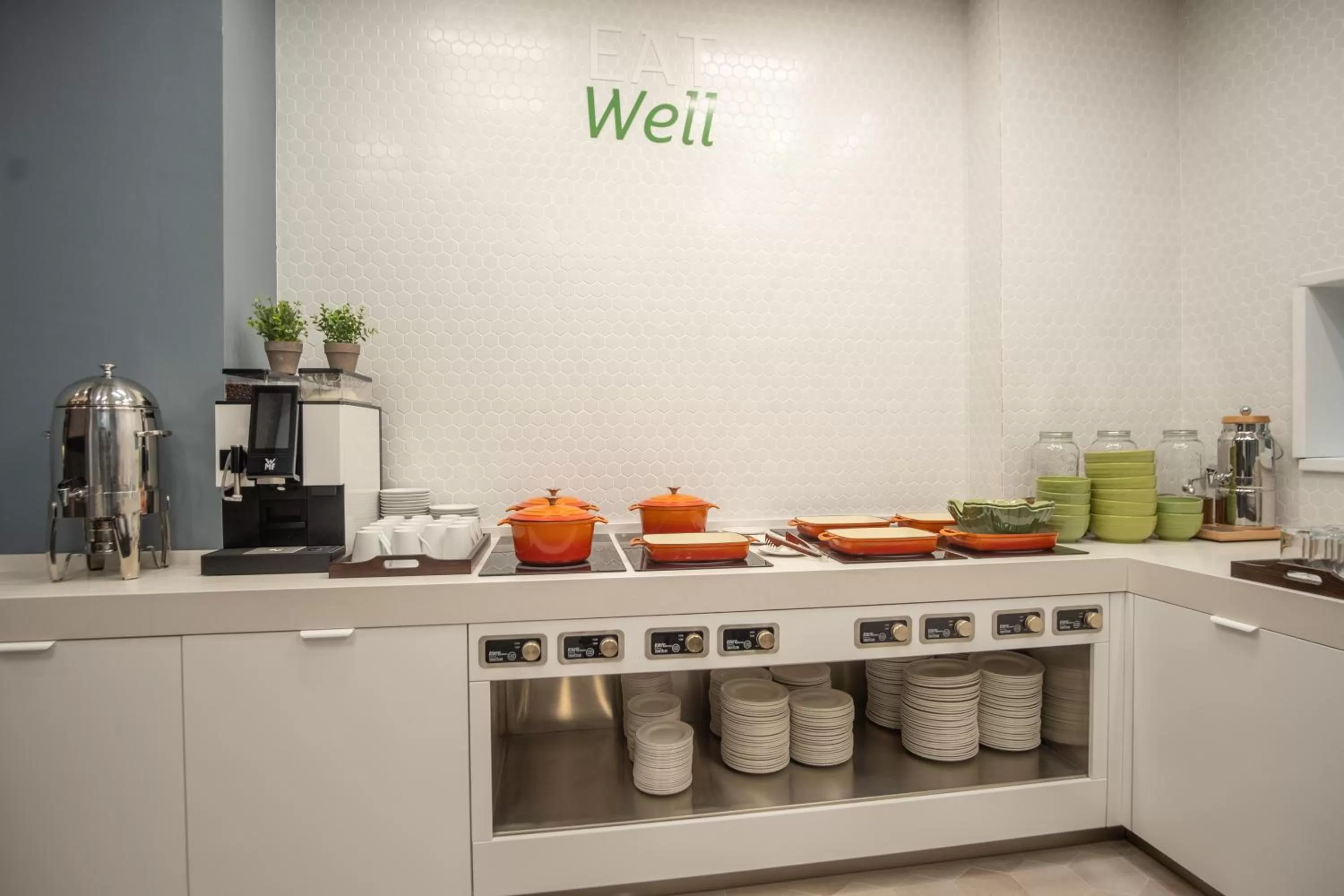 Coffee/tea facilities in Holiday Inn Bucharest - Times by IHG
