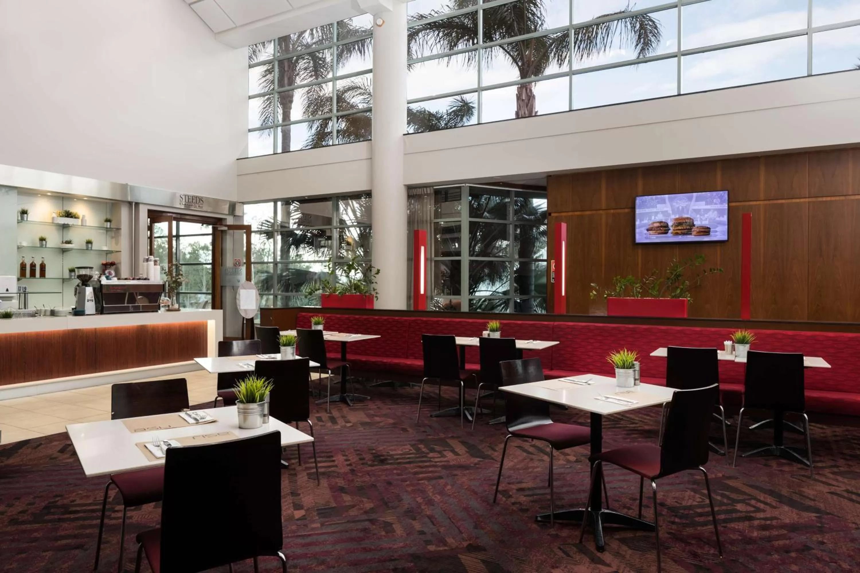 Restaurant/places to eat in Rydges Parramatta