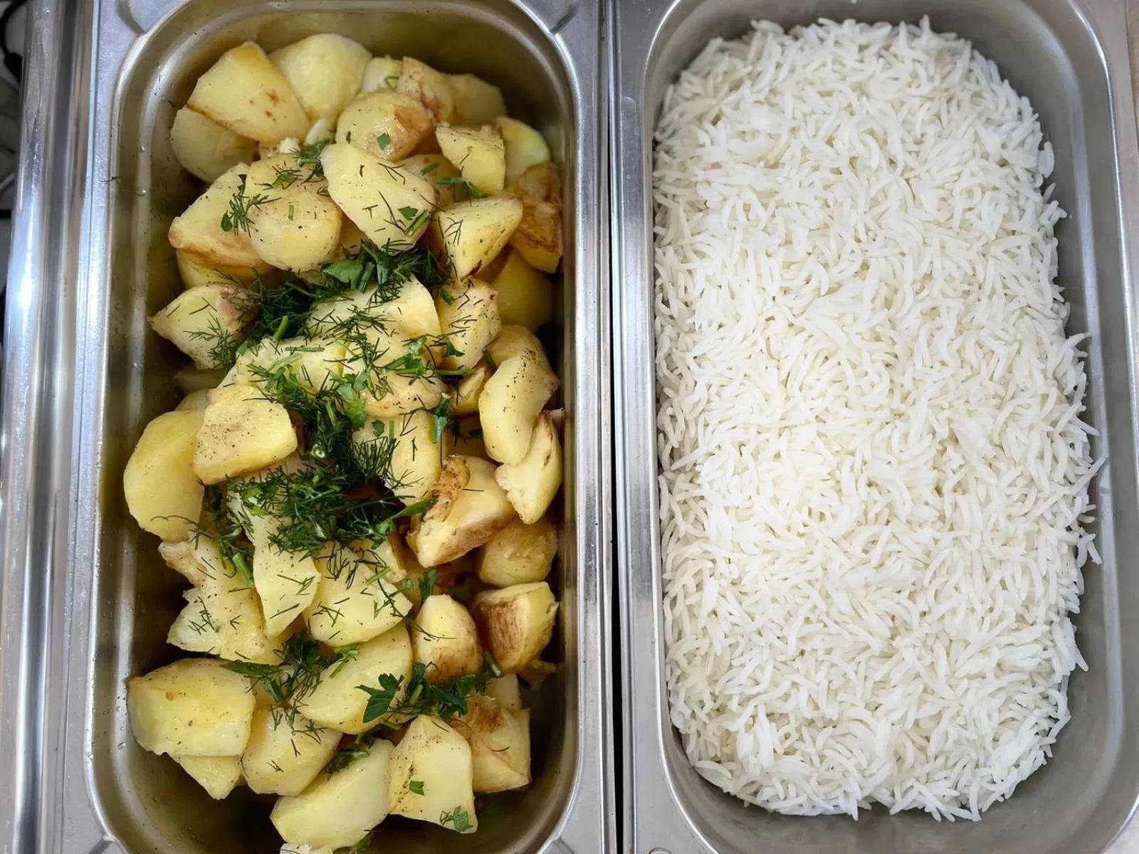 Restaurant/places to eat in Tengri Hotel