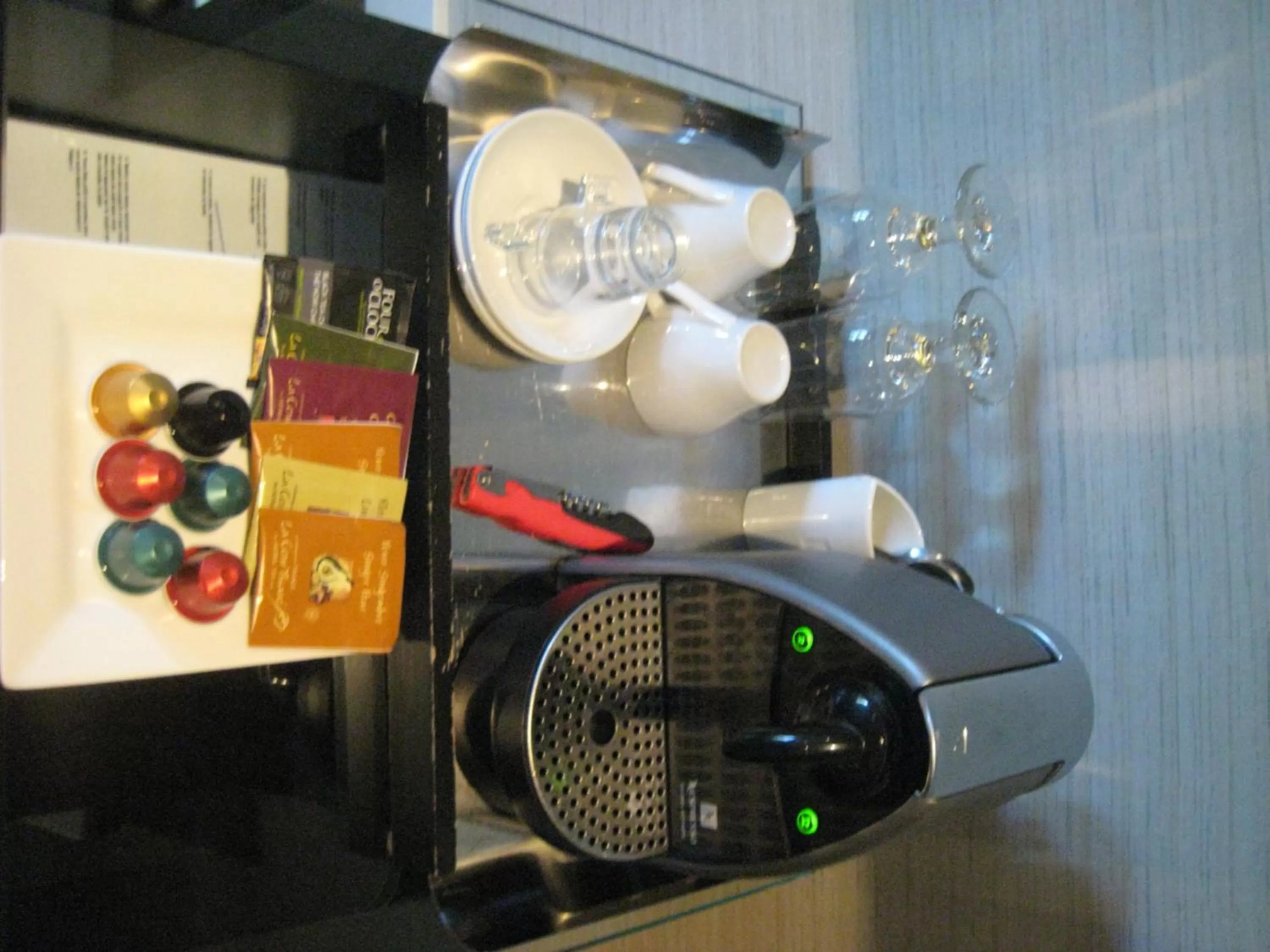 Coffee/tea facilities in Le Relais Lyonnais