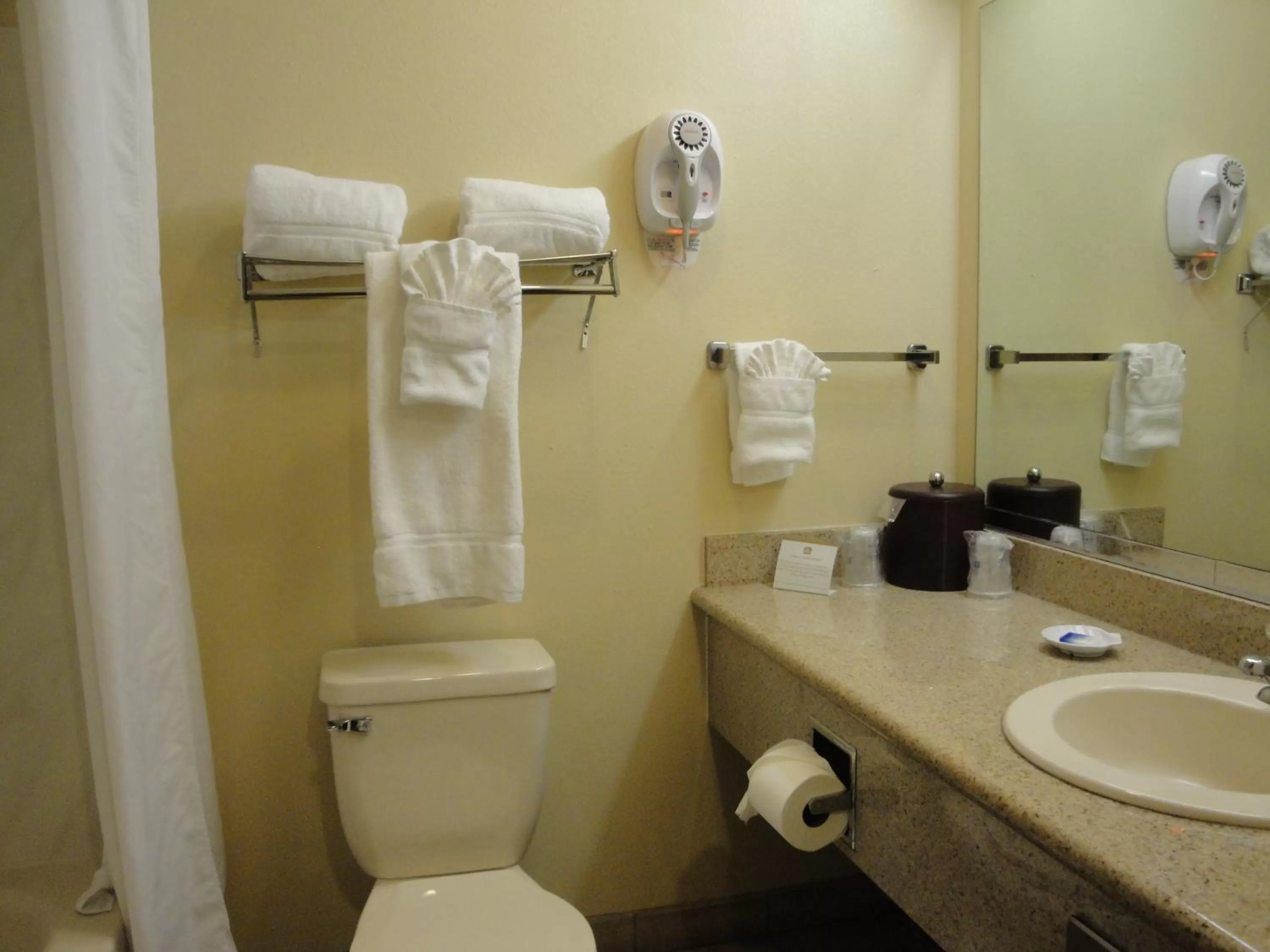 King Room - Disability Access in Fairfield by Marriott Inn & Suites Atascadero