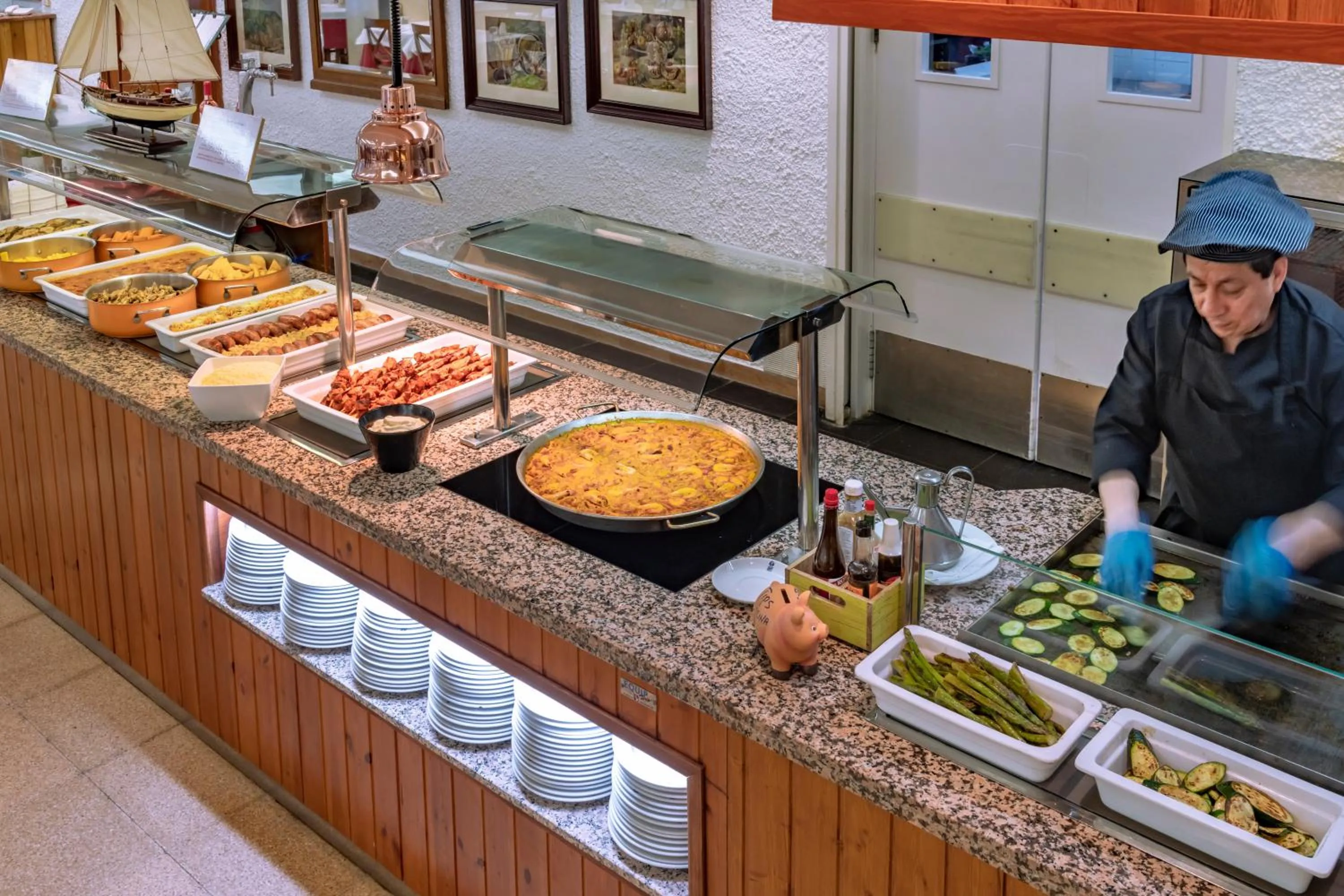 Restaurant/places to eat in Hotel GHT Neptuno-Tossa & Venus SPA