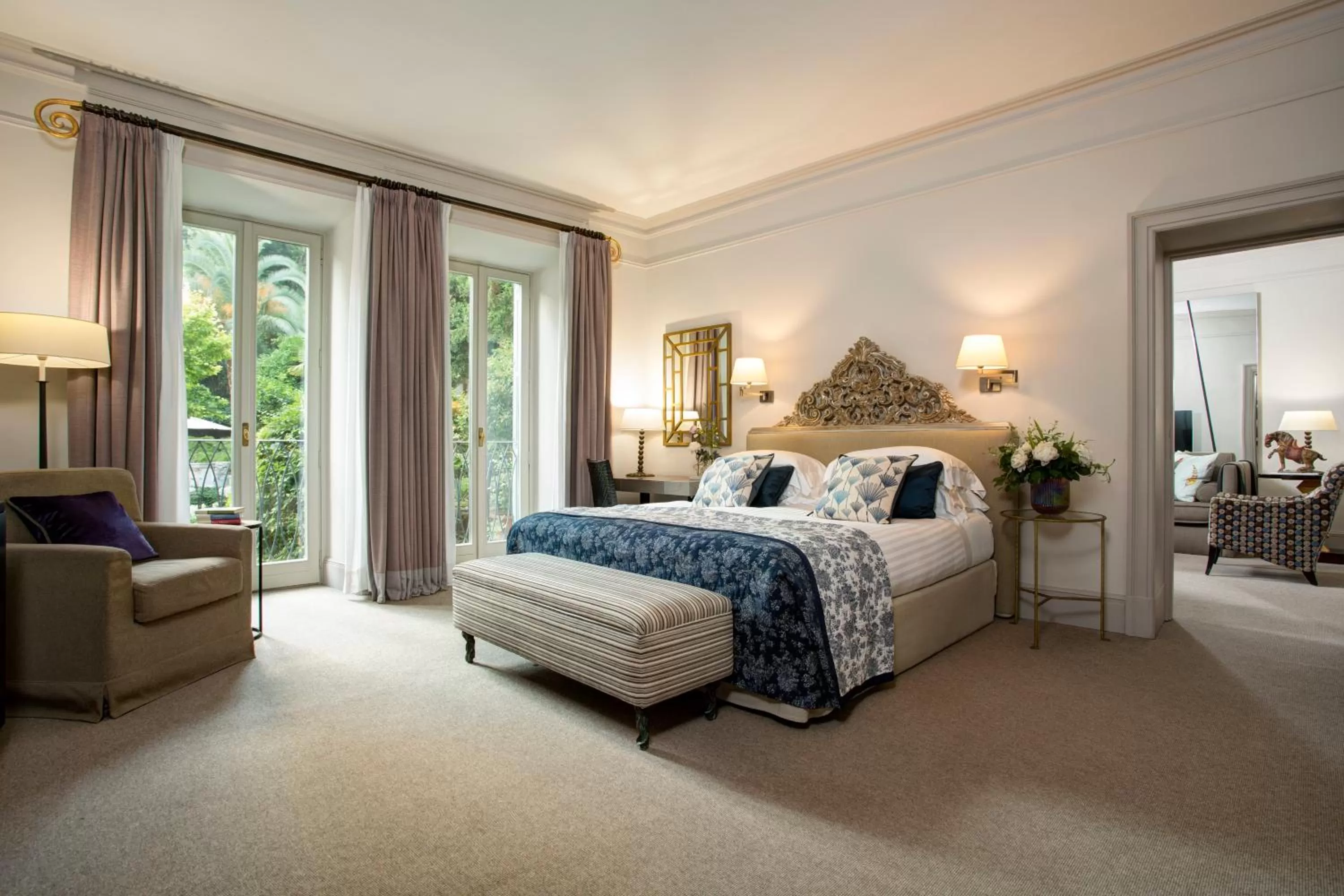 Photo of the whole room, Bed in Rocco Forte Hotel De Russie