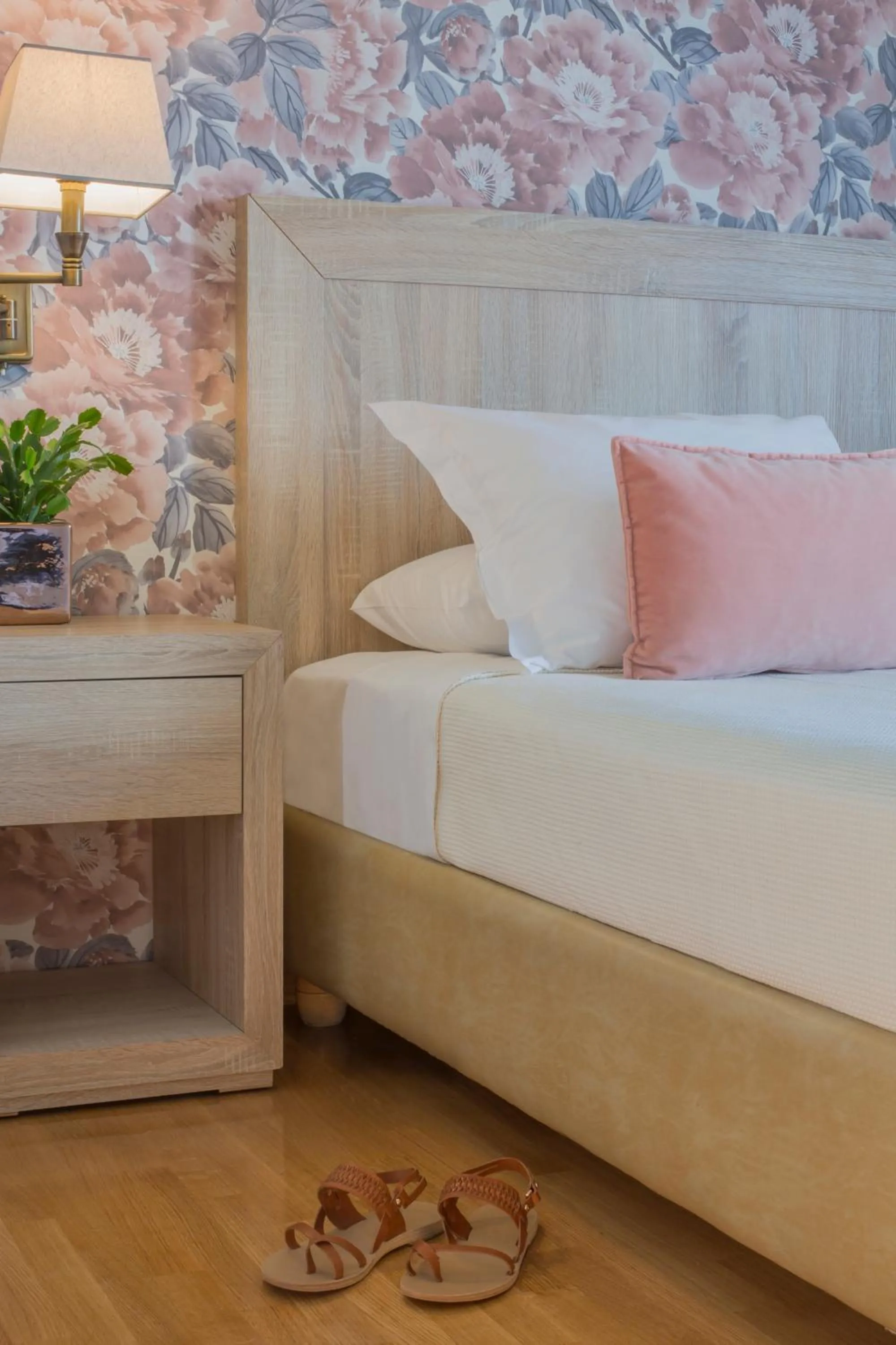 Bed in Delice Hotel - Family Apartments