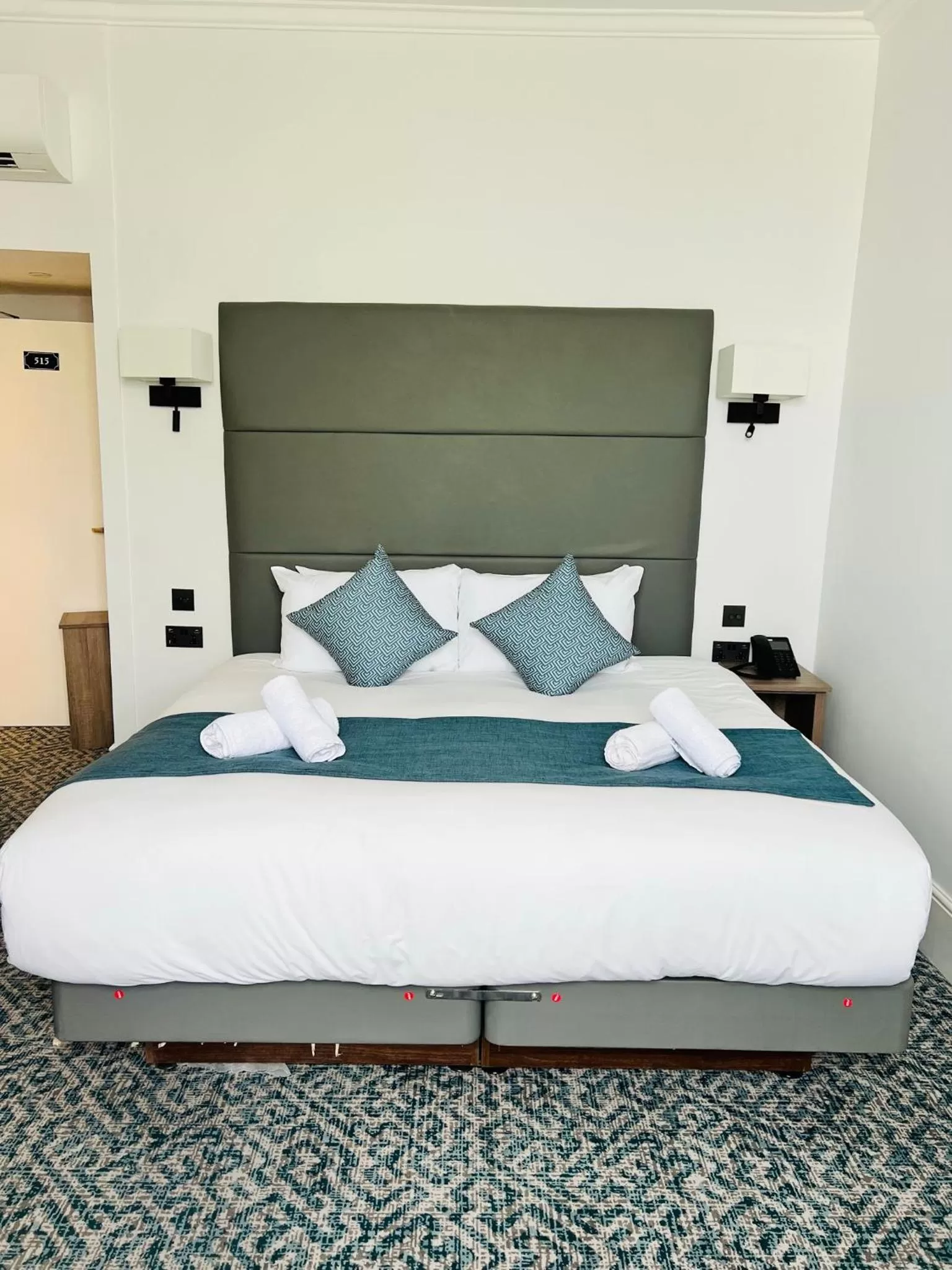 Bed in The J Hyde Park - A Park Avenue Hotel