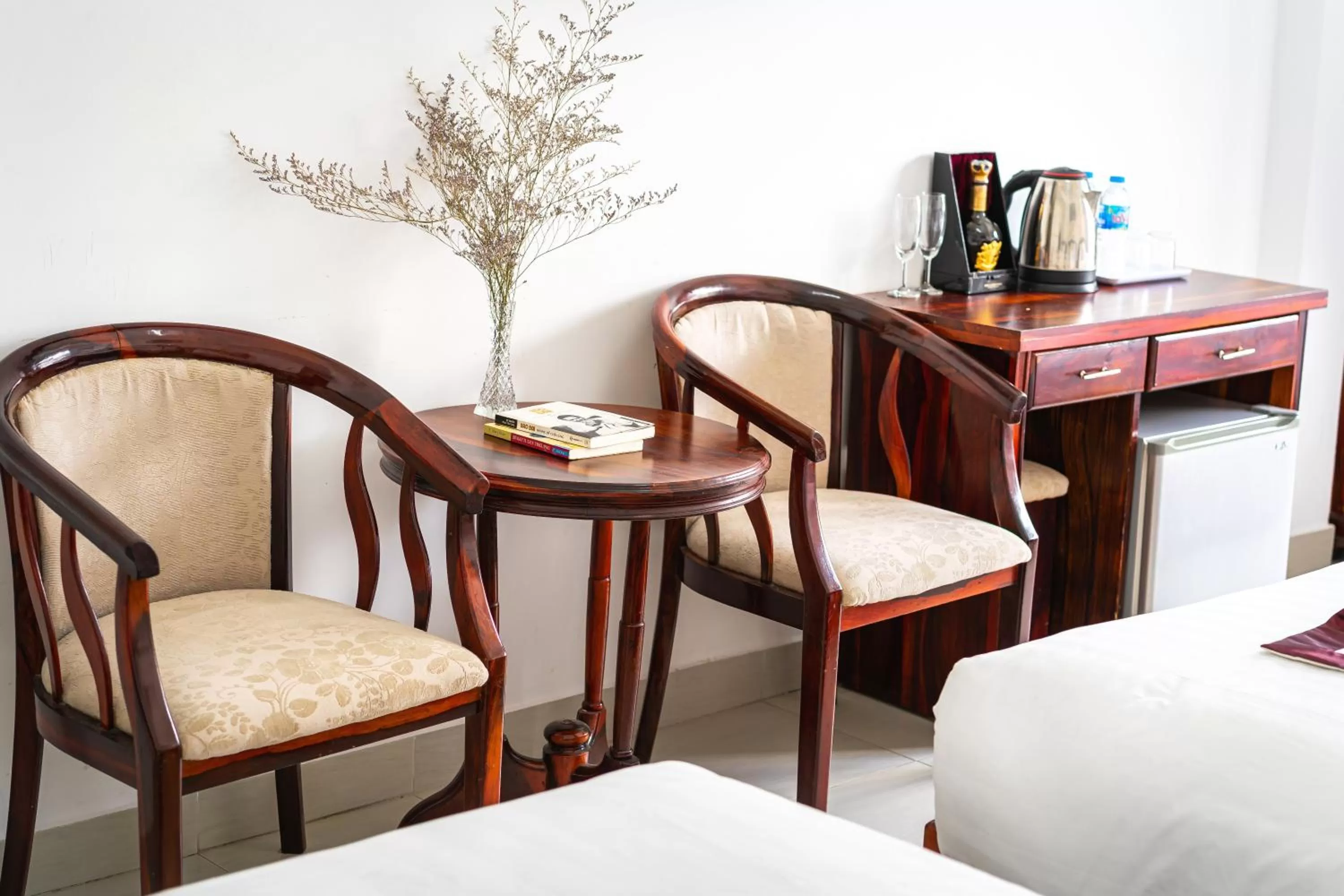 Bedroom, Seating Area in Miền Nhiệt Đới 2 Hotel