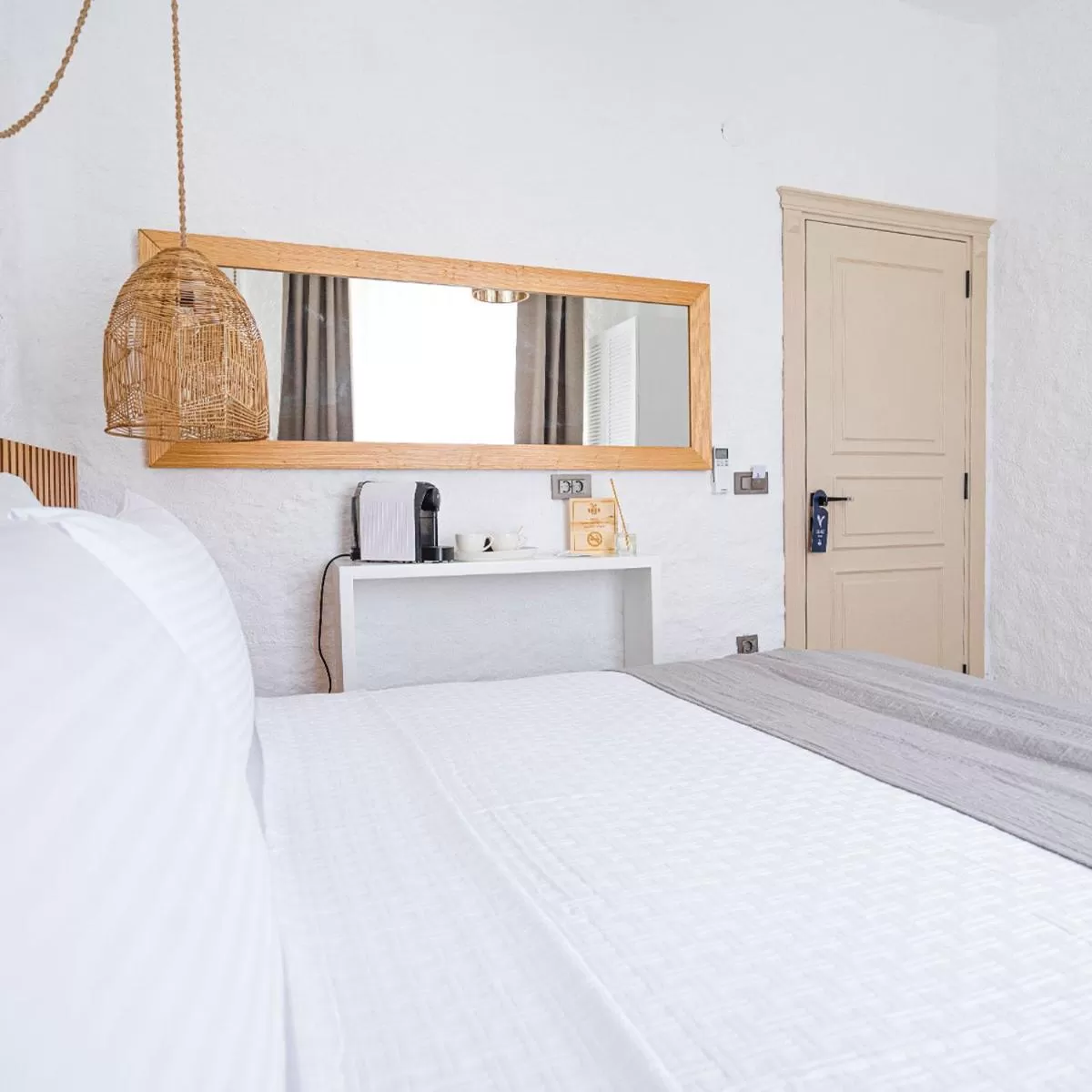 Bed in Voger Alaçatı Silence