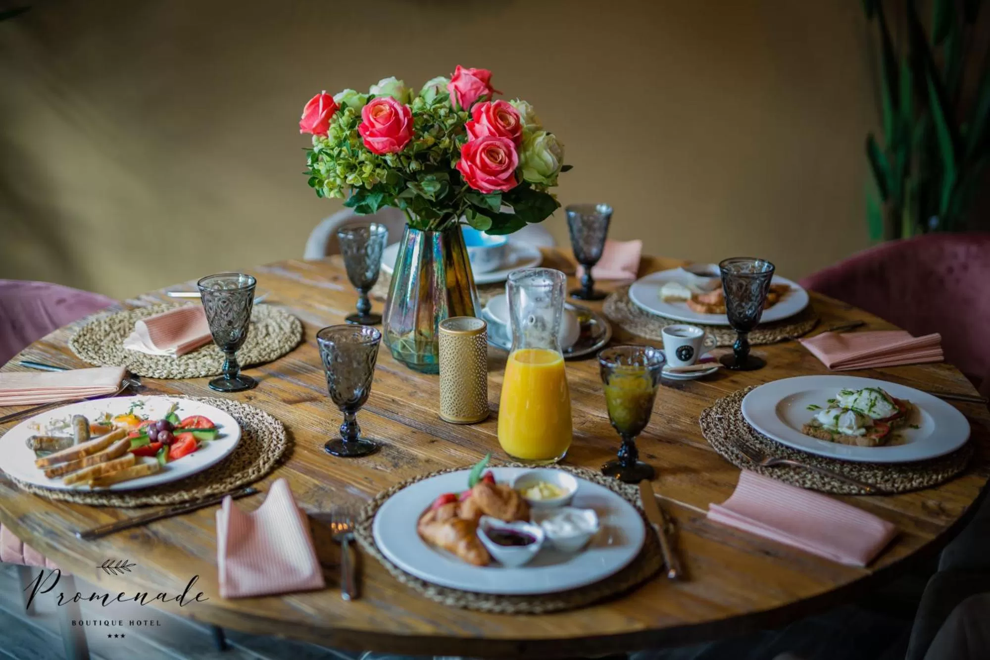 Restaurant/places to eat in Hotel Residence Promenade