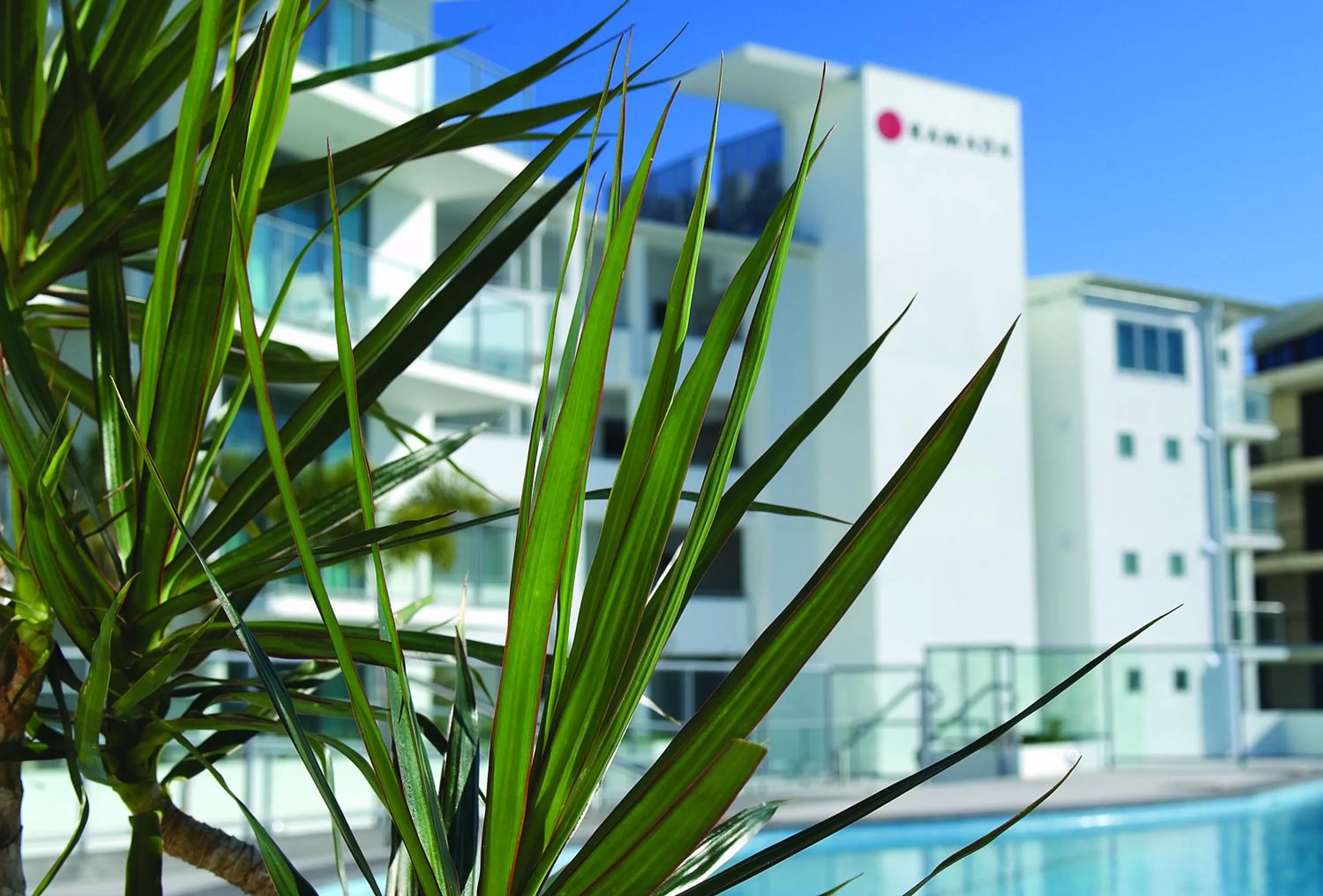 Swimming pool in Ramada Hotel & Suites by Wyndham Ballina Byron