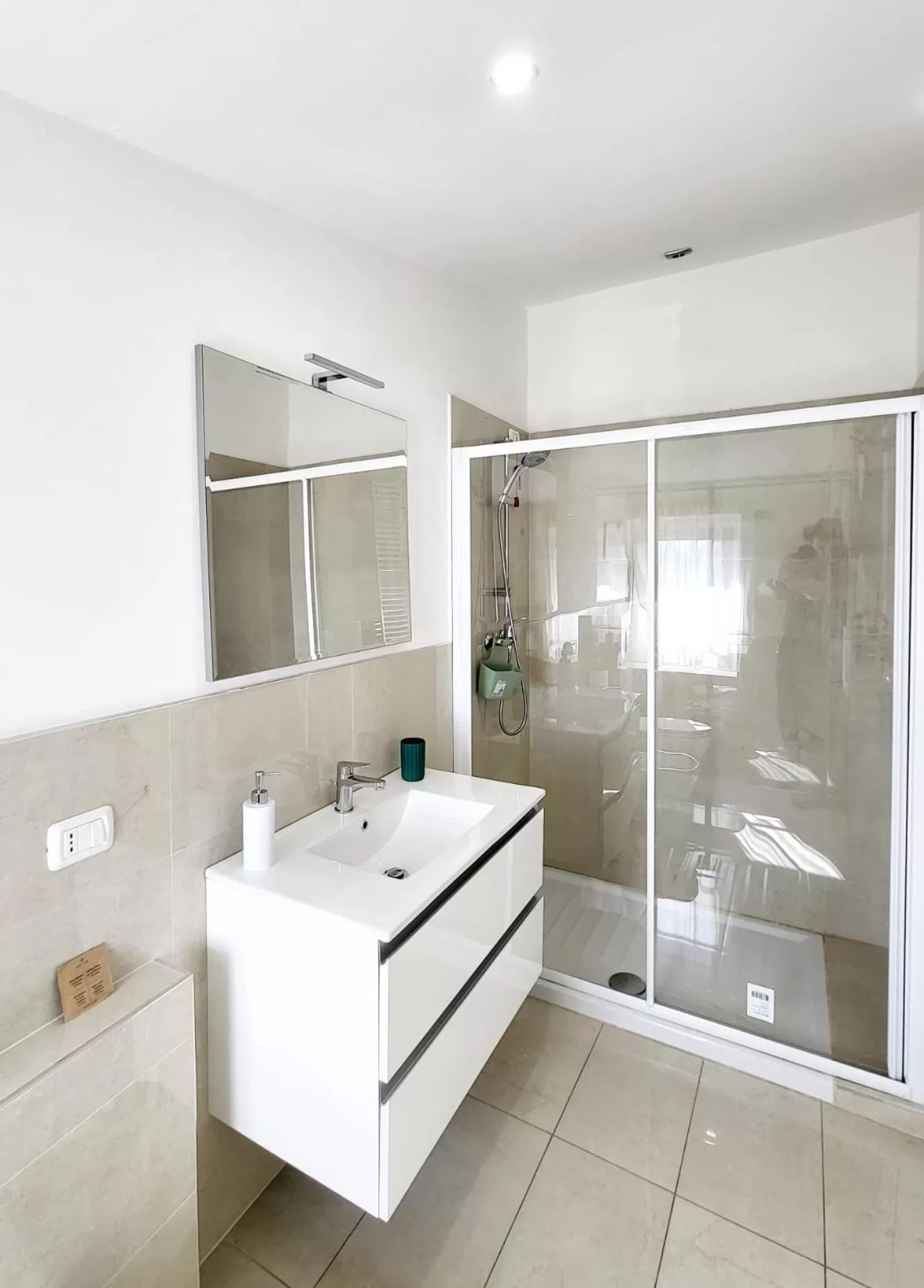 Shower in D ANNUNZIO house