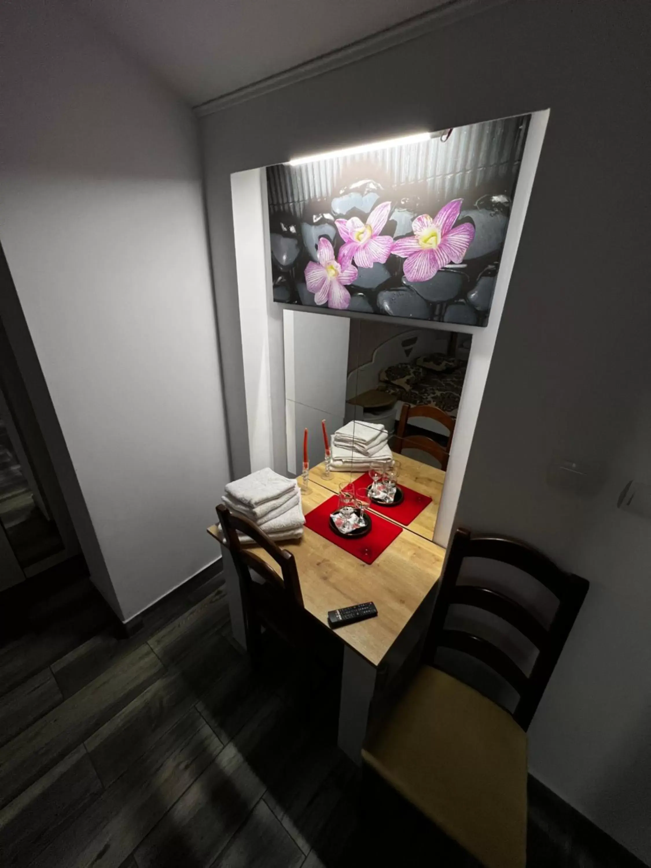 Superior Triple Room in Pensiunea Old Sheriff Superior Triple Room in Pensiunea Old Sheriff