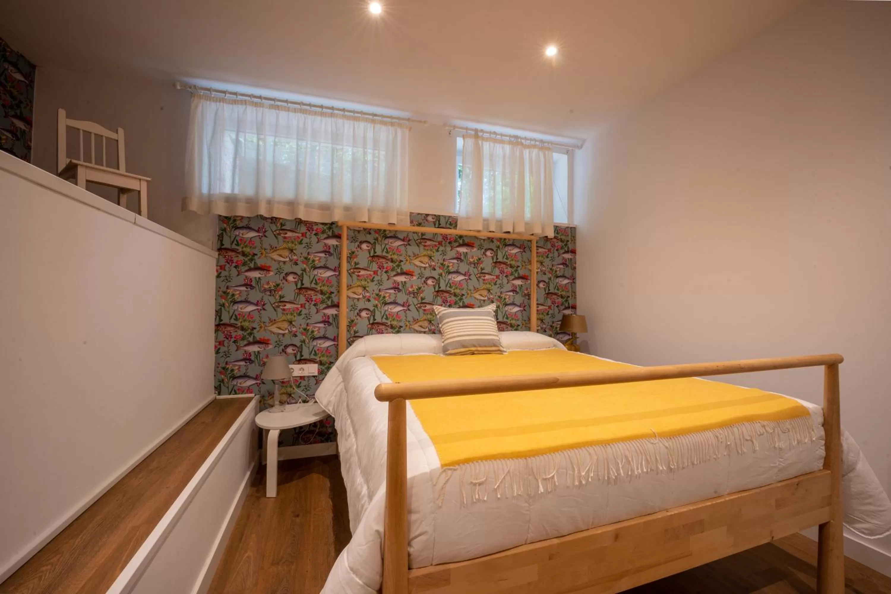 Photo of the whole room, Bed in finca dos Mares