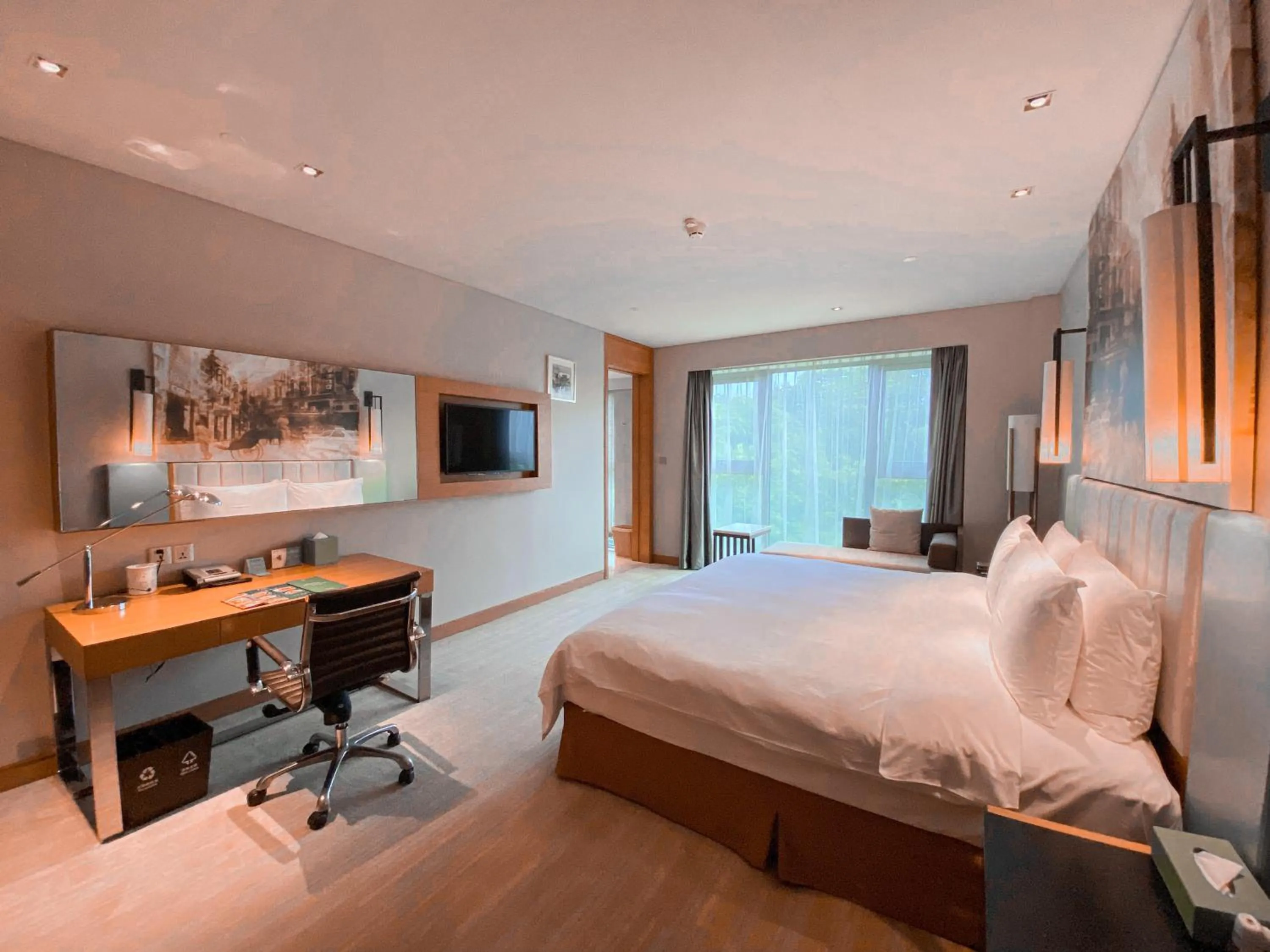 Bed in Junluxe Hotel Guangzhou Science City