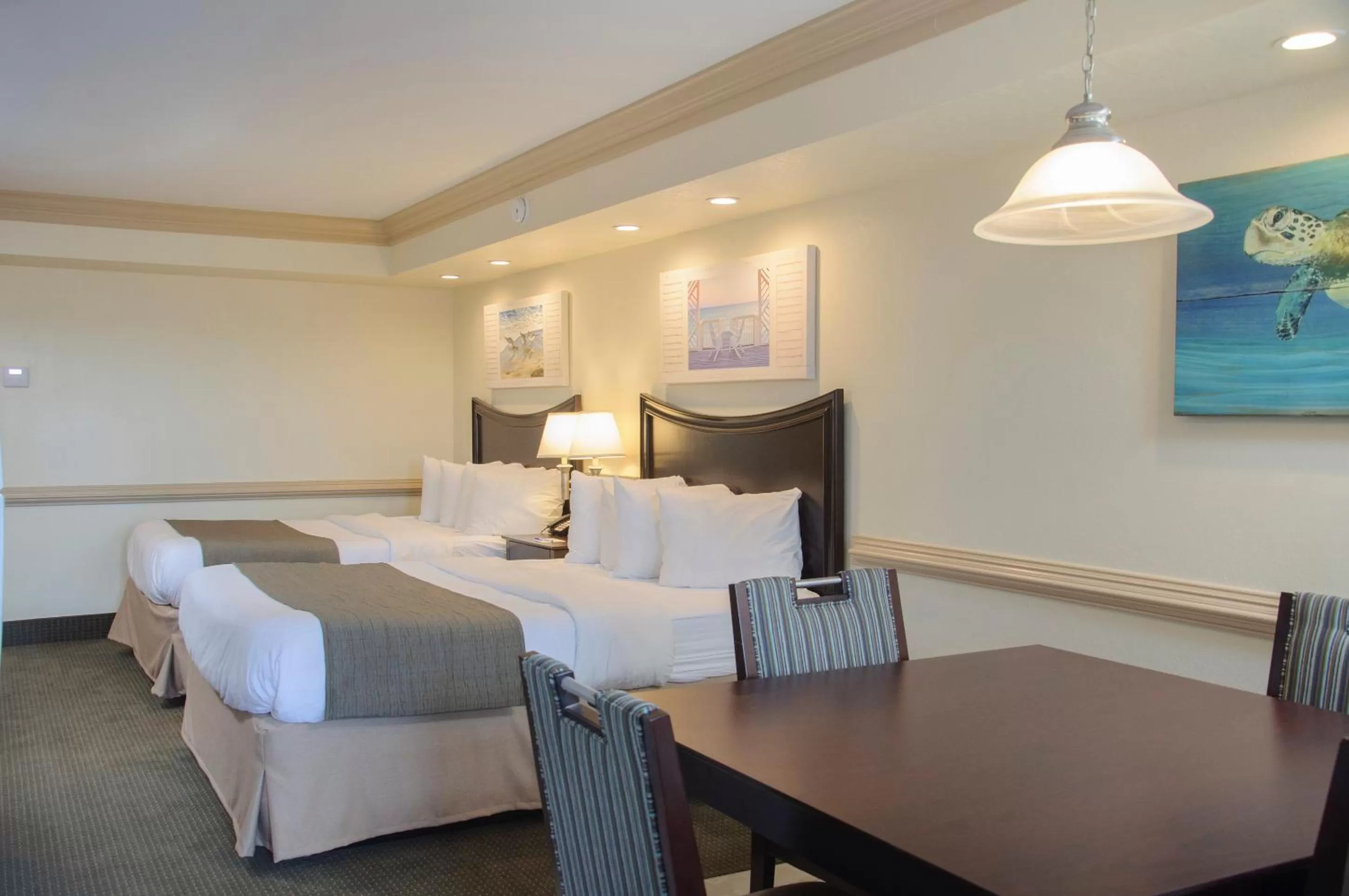 Photo of the whole room in Shutters on the Banks