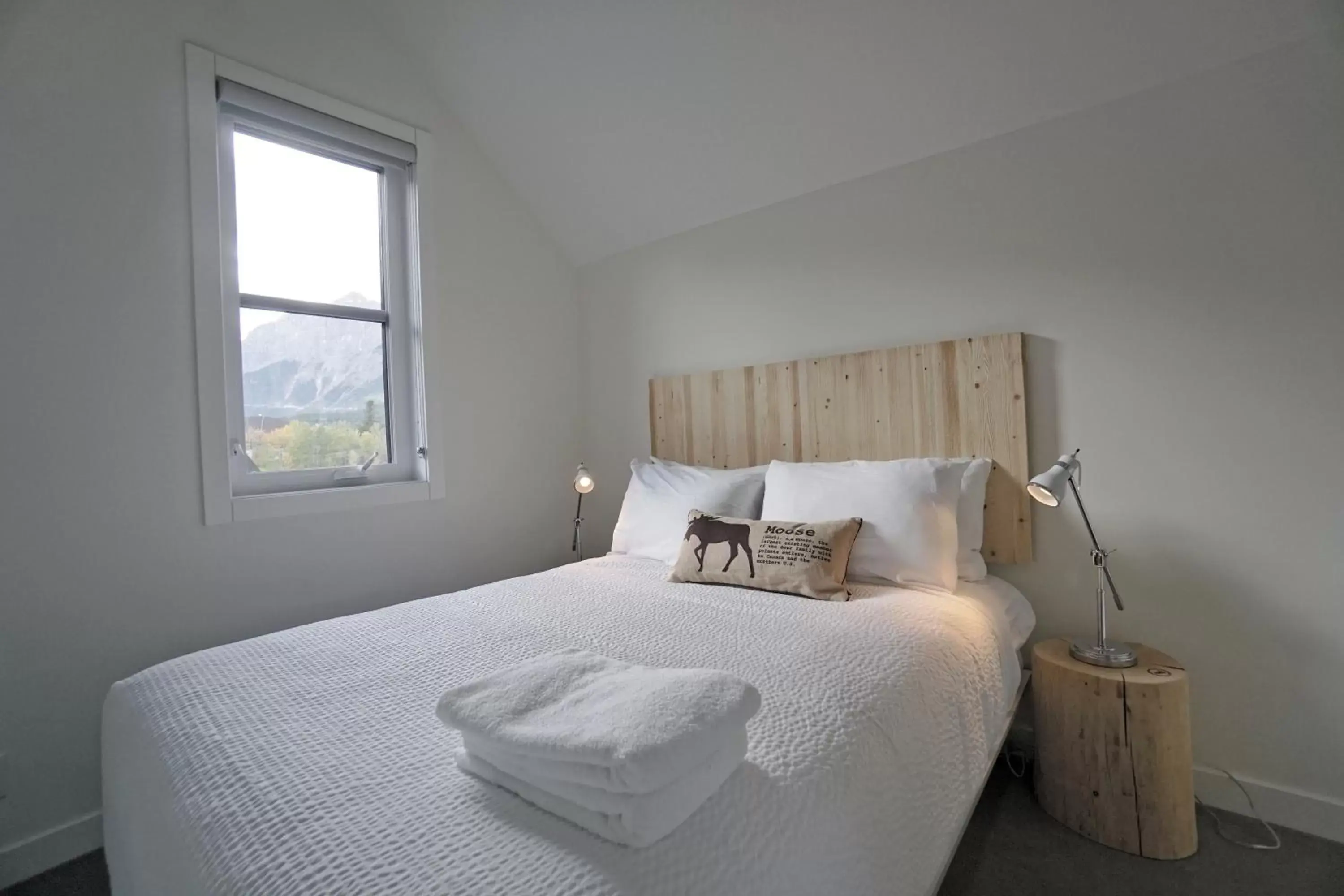 Basic Room - Self Check-In in Basecamp Resorts Canmore Basic Room - Self Check-In in Basecamp Resorts Canmore