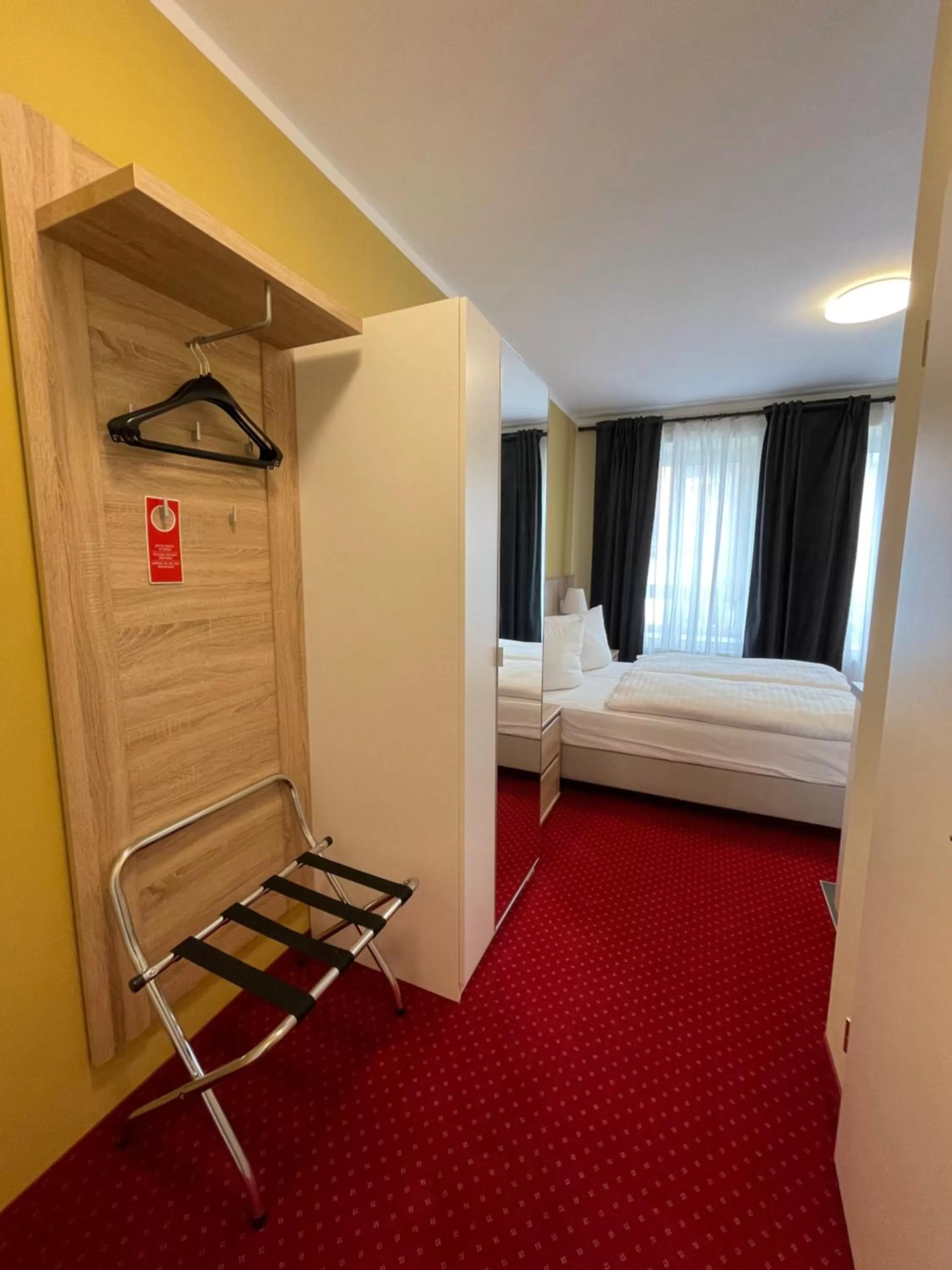 Photo of the whole room, Bed in Palm Premium Hotel & Apartments