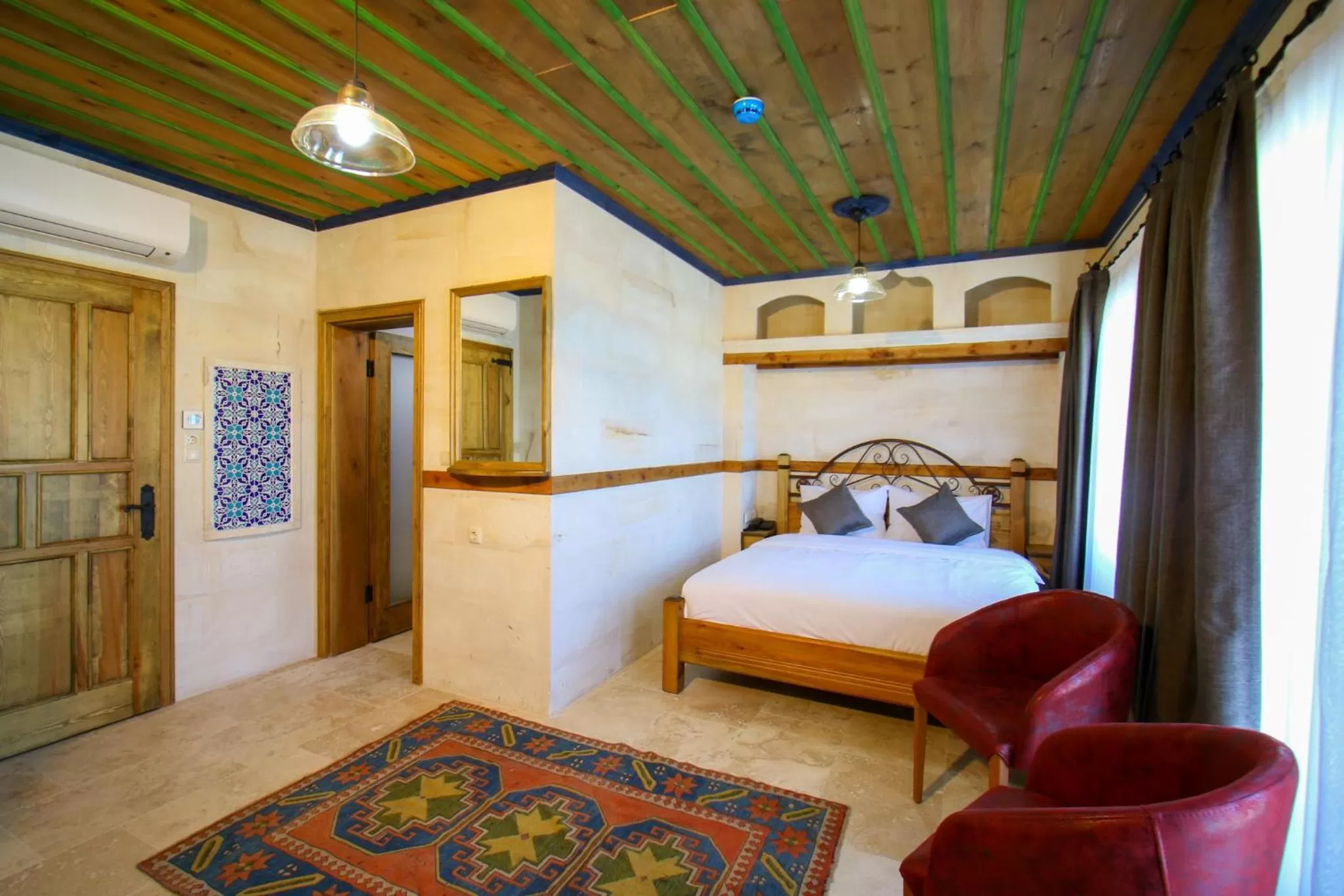 Bed in Sapphire Stone House